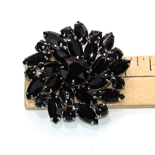 Vintage Juliana Prong-Set Jet Black Art Glass 2″ Silvertone Cluster Brooch Pin