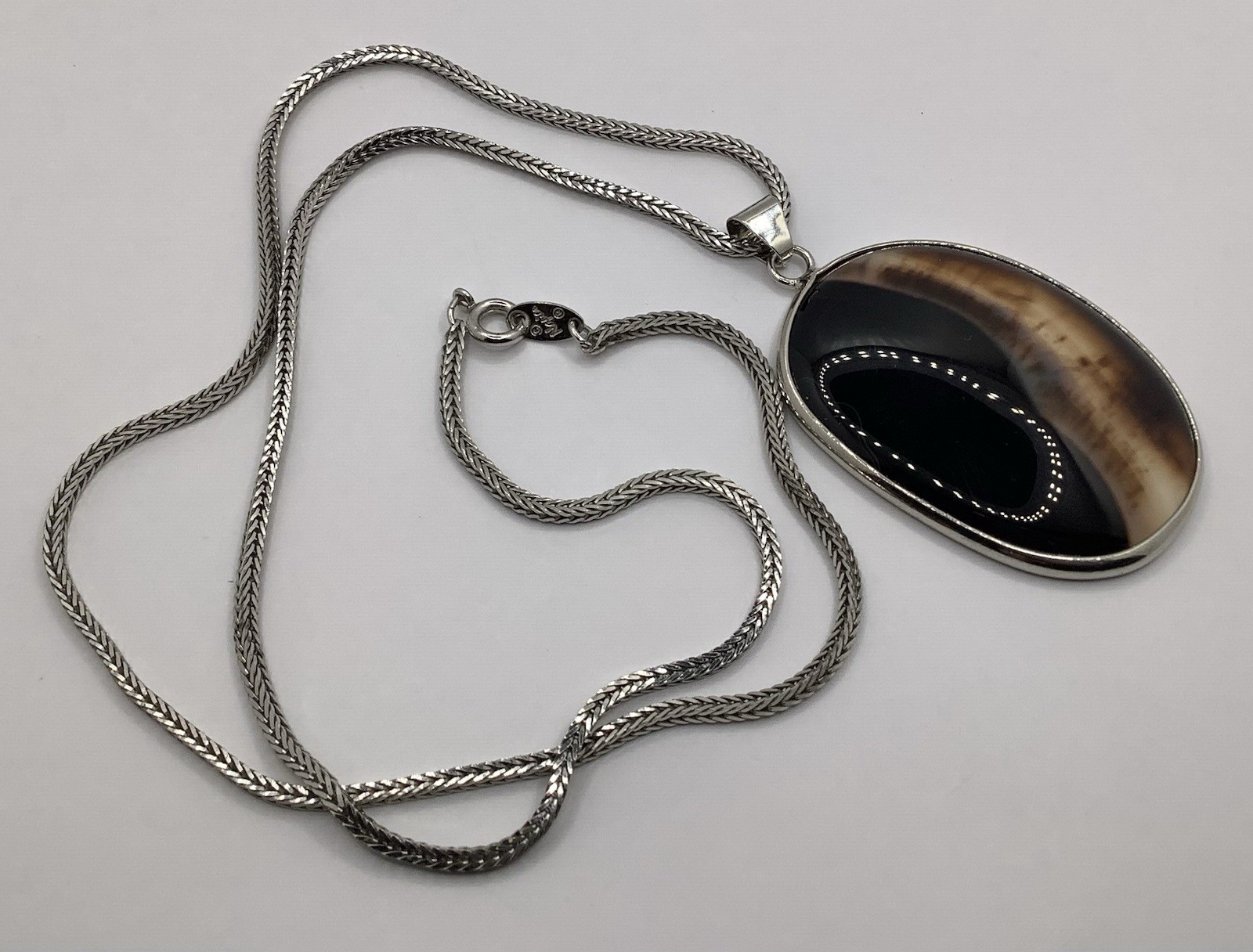 Vintage Signed Napier Silvertone Agate Pendant Square Spiga Wheat Chain Necklace
