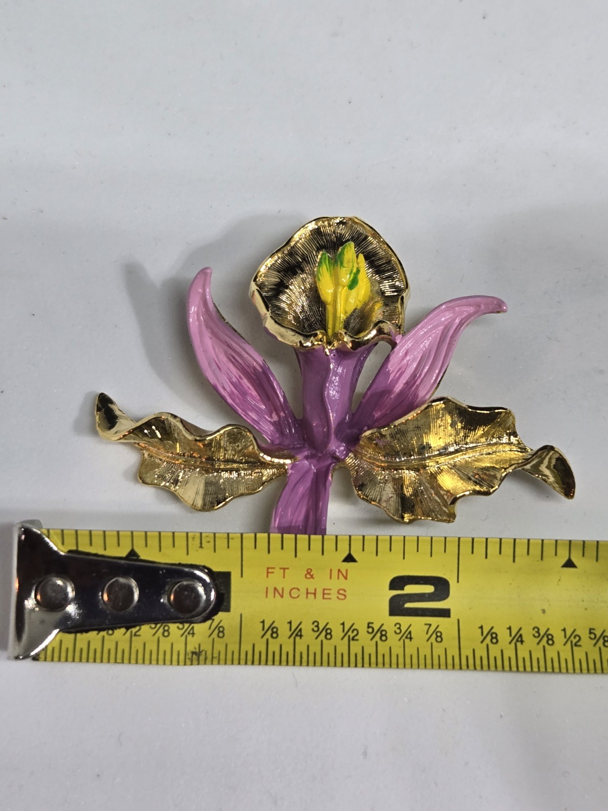 Vtg Gerry’s Gold Tone Purple Enamel Orchid Brooch
