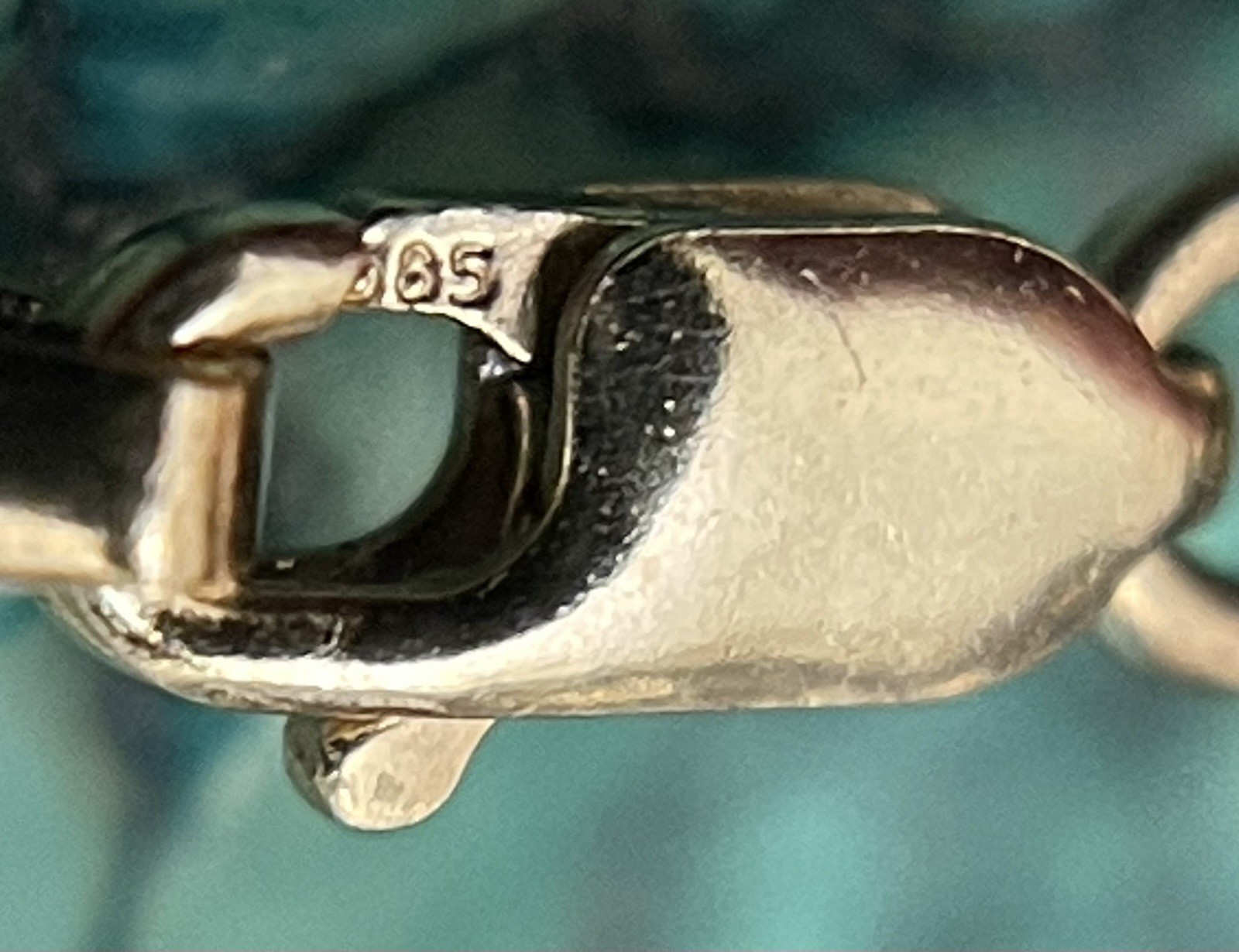 14k White Gold & Black Rubber Cord Necklace Lobster Claw Clasp 17.25″