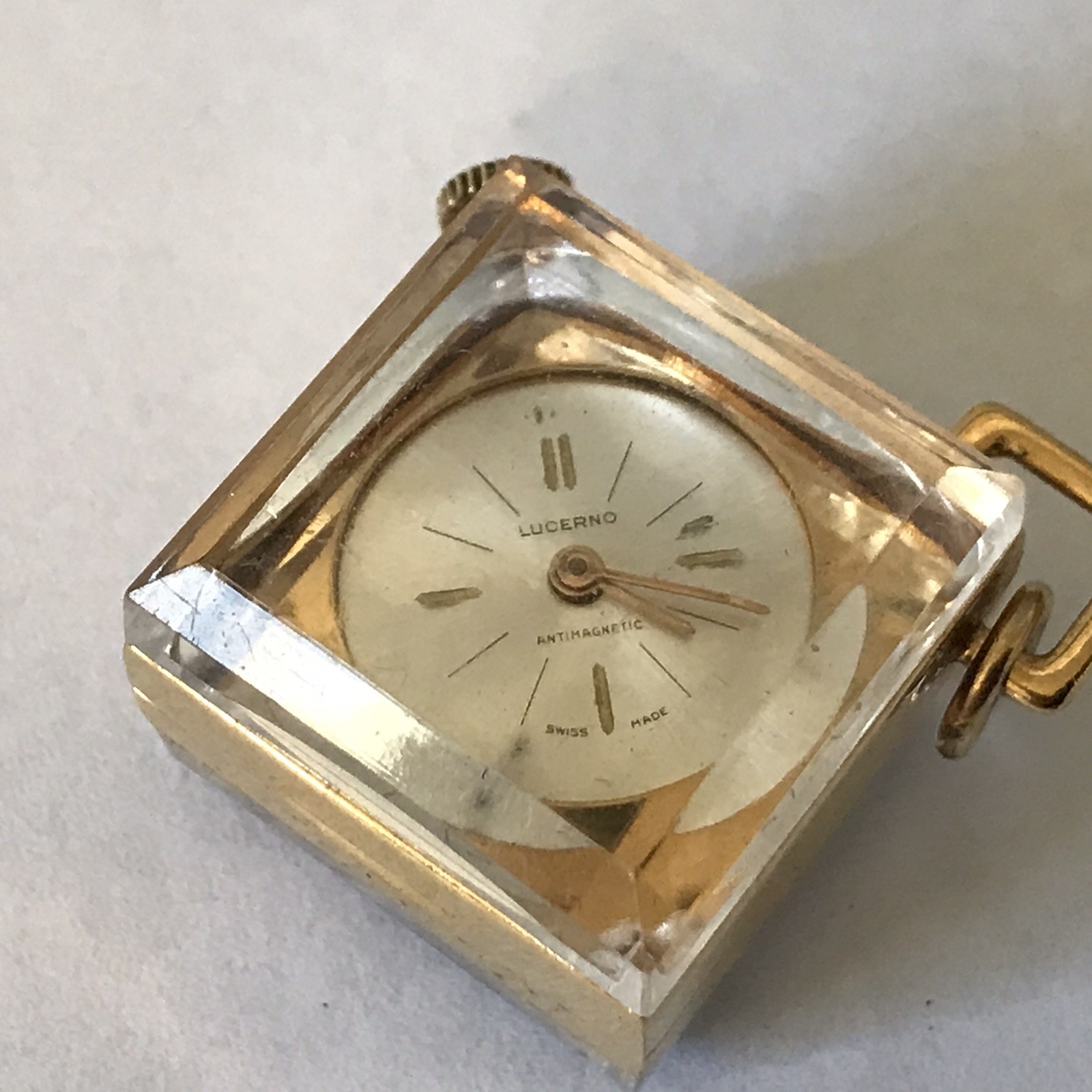 Lucerno Manual 22mm 1 Jewel Crystal Cube Pendant Watch RUNS