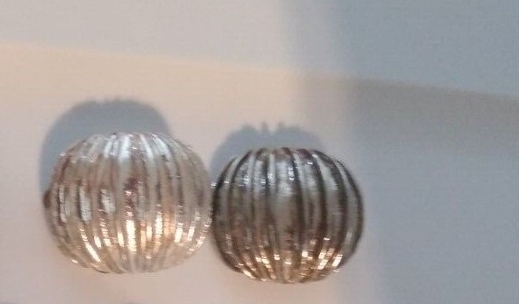 Vintage 1980’s Retro Silver Tone Clip On 1.5″ Earrings~~Lot of 2 Pair