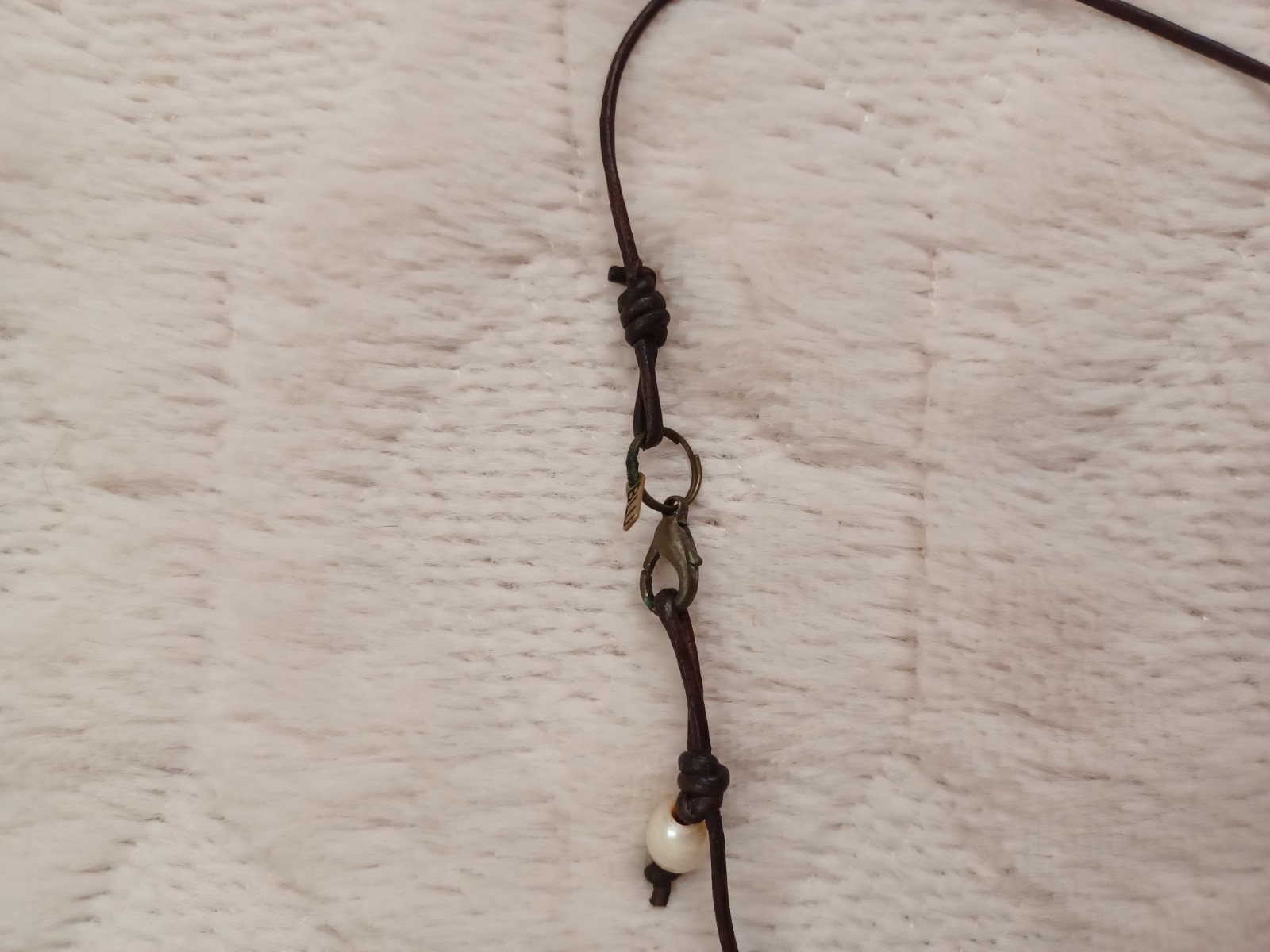 Vintage BLU Genuine Freshwater Pearl & Brown Leather Cord Simple Necklace