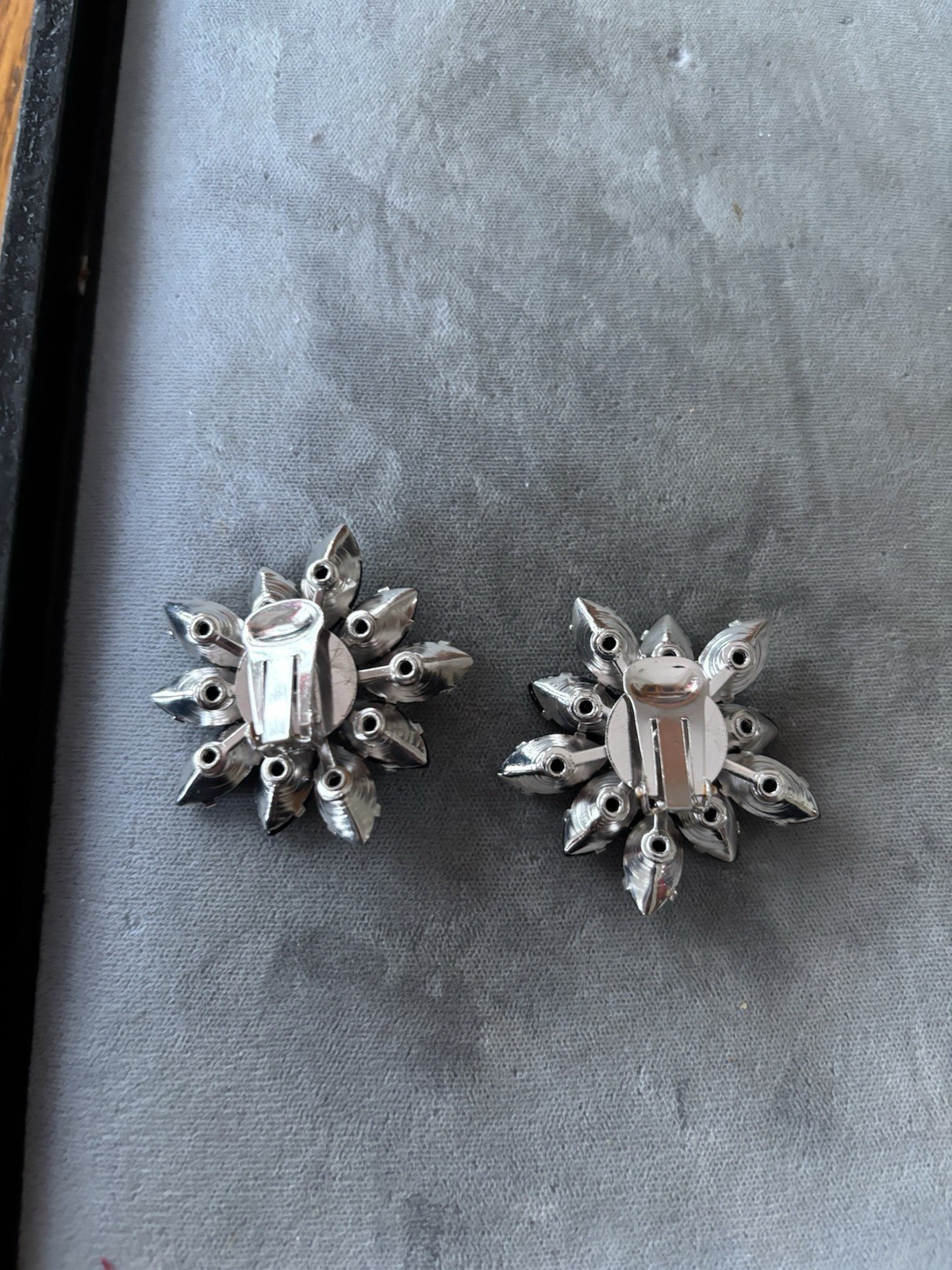 Vintage Black & Clear Rhinestone Flower Silver Tone Clip On Earrings