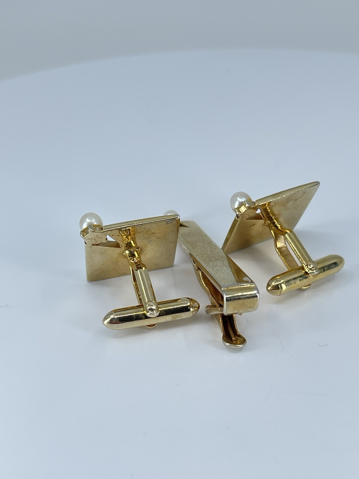 vintage Swank Pearl cufflinks and tie clip bar set square polished gold tone
