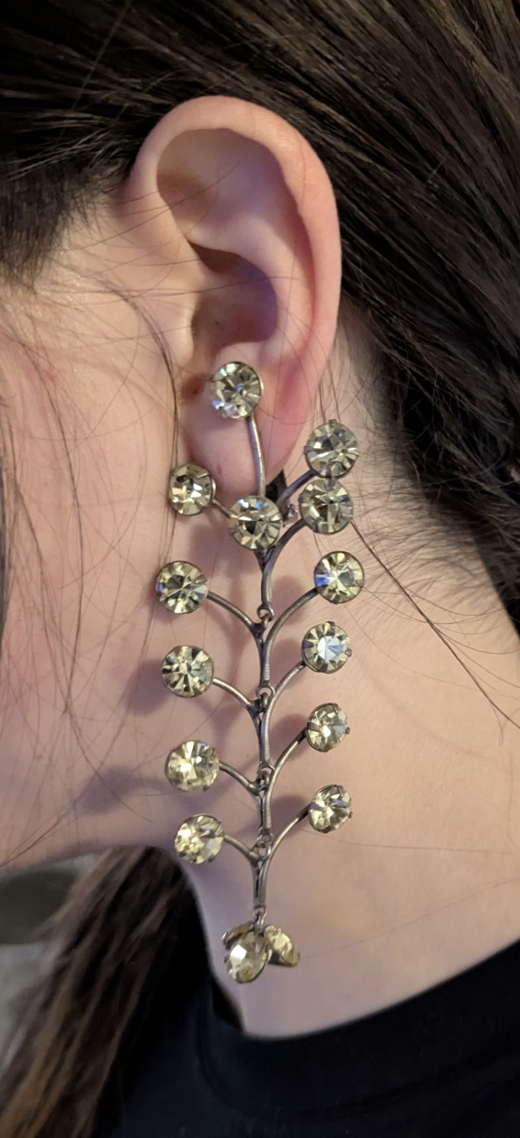 Vtg AMAZING Pale Green Faceted Glass Extra Long Branch Clip On Earrings 4 1/4″
