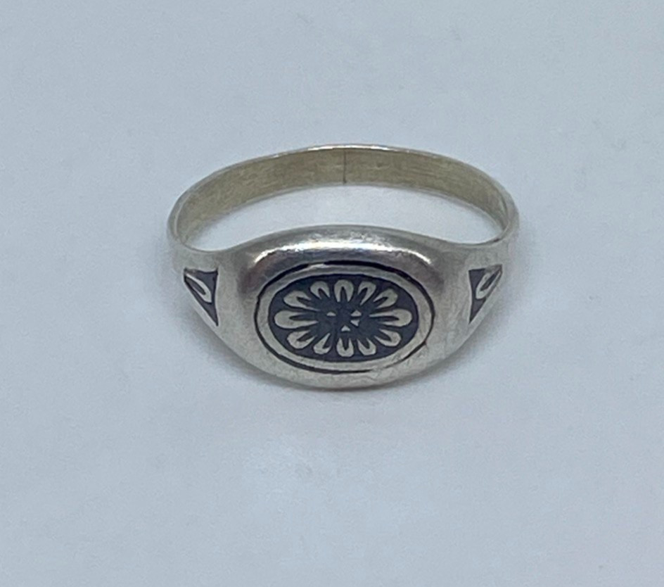 Rare vintage “Kubachi ” ring made of USSR silver. 875: Size 6 . Weight 1.39 g