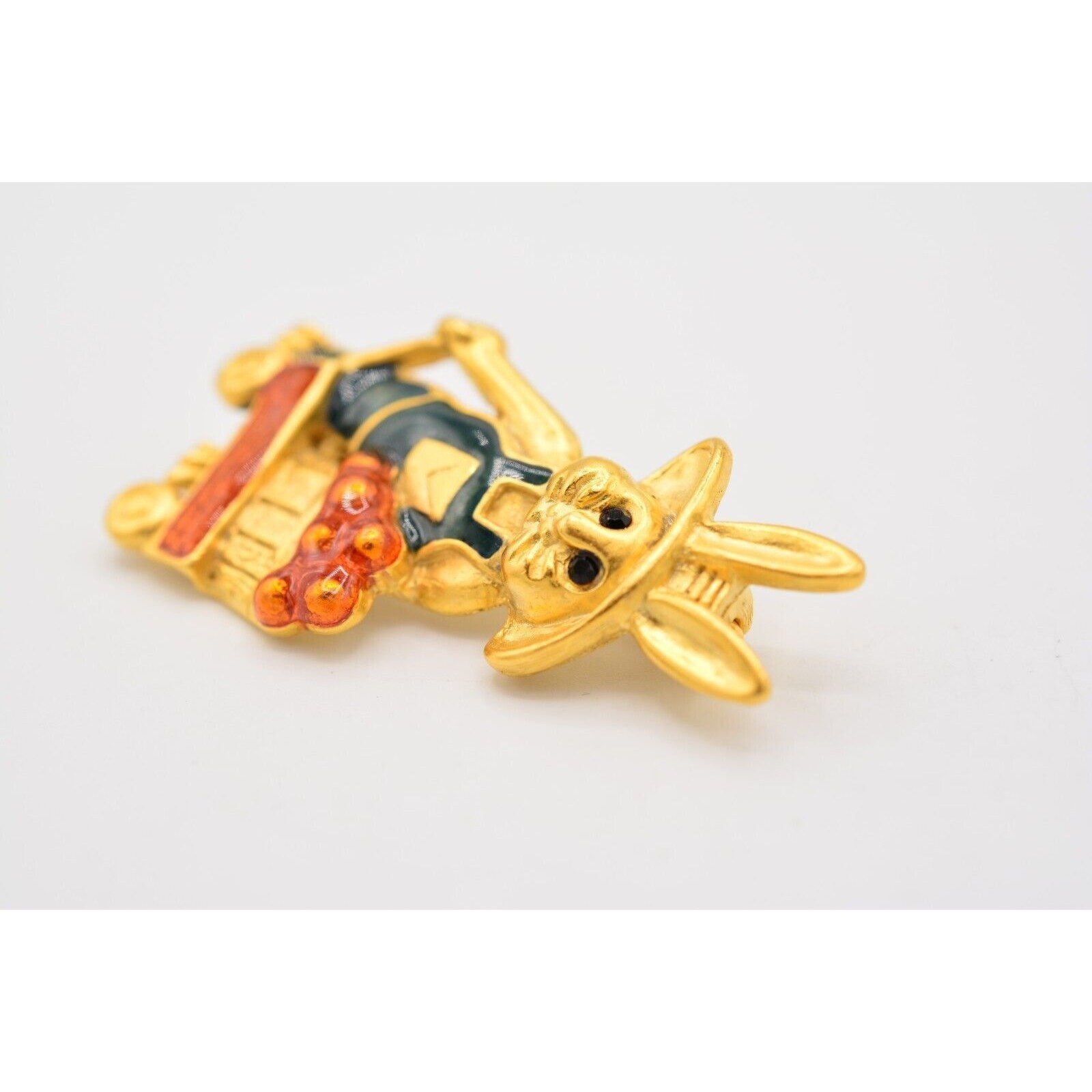 Danecraft Vintage Bunny Rabbit Brooch Pin Enamel Wheelbarrow Garden Easter BinA1