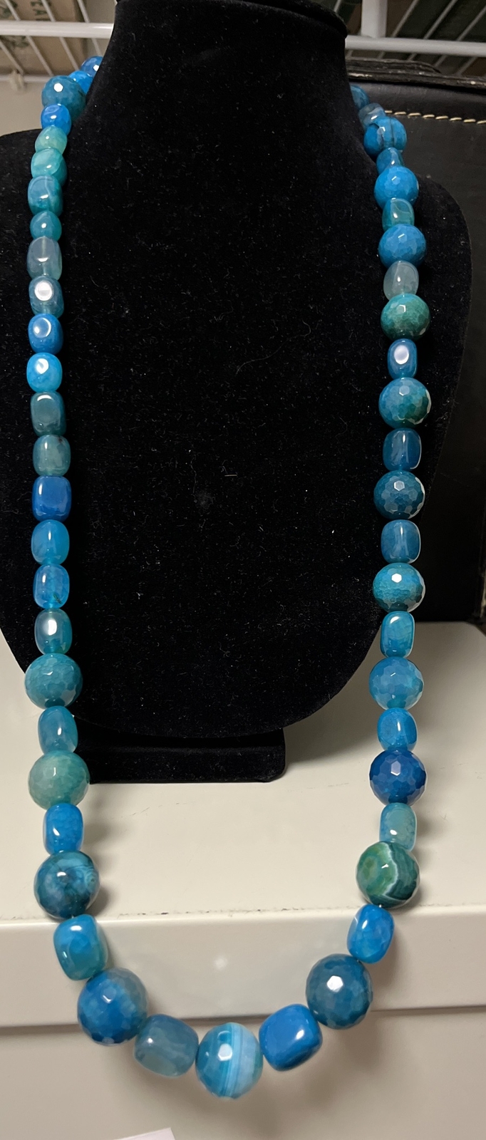 NATURAL BLUE ROUND FACETED MINERAL STONE BEADS NECKLACE AGATE BEADED HSN 314g