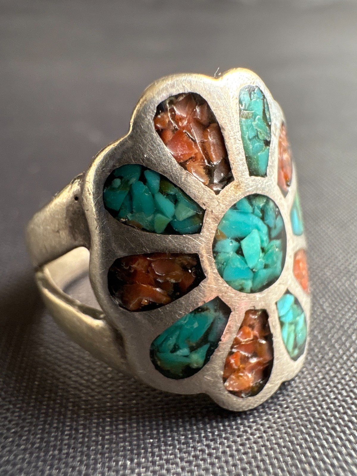 Vintage Silver Native American Turquoise & Coral Chip Inlay Ring Size 6.5 US