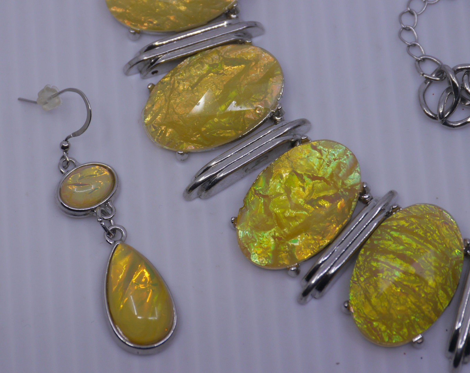 VINTAGE 22.5 IN. NECKLACE & EARRING SET w FAUX YELLOW OPALS, ART DECO DESIGN