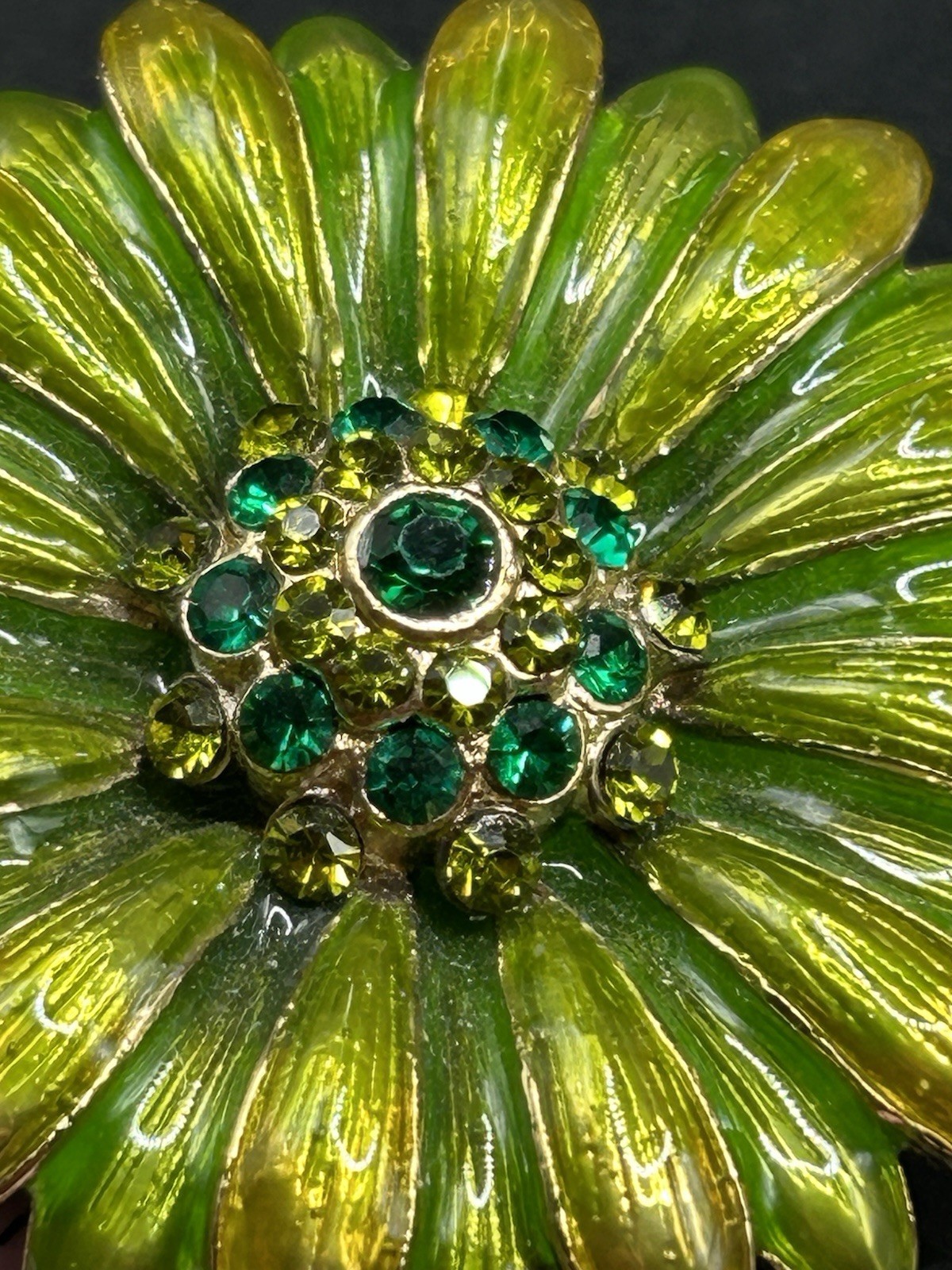 Lovely Vintage Monet Gold tone 2″ Green Enamel Rhinestone Brooch