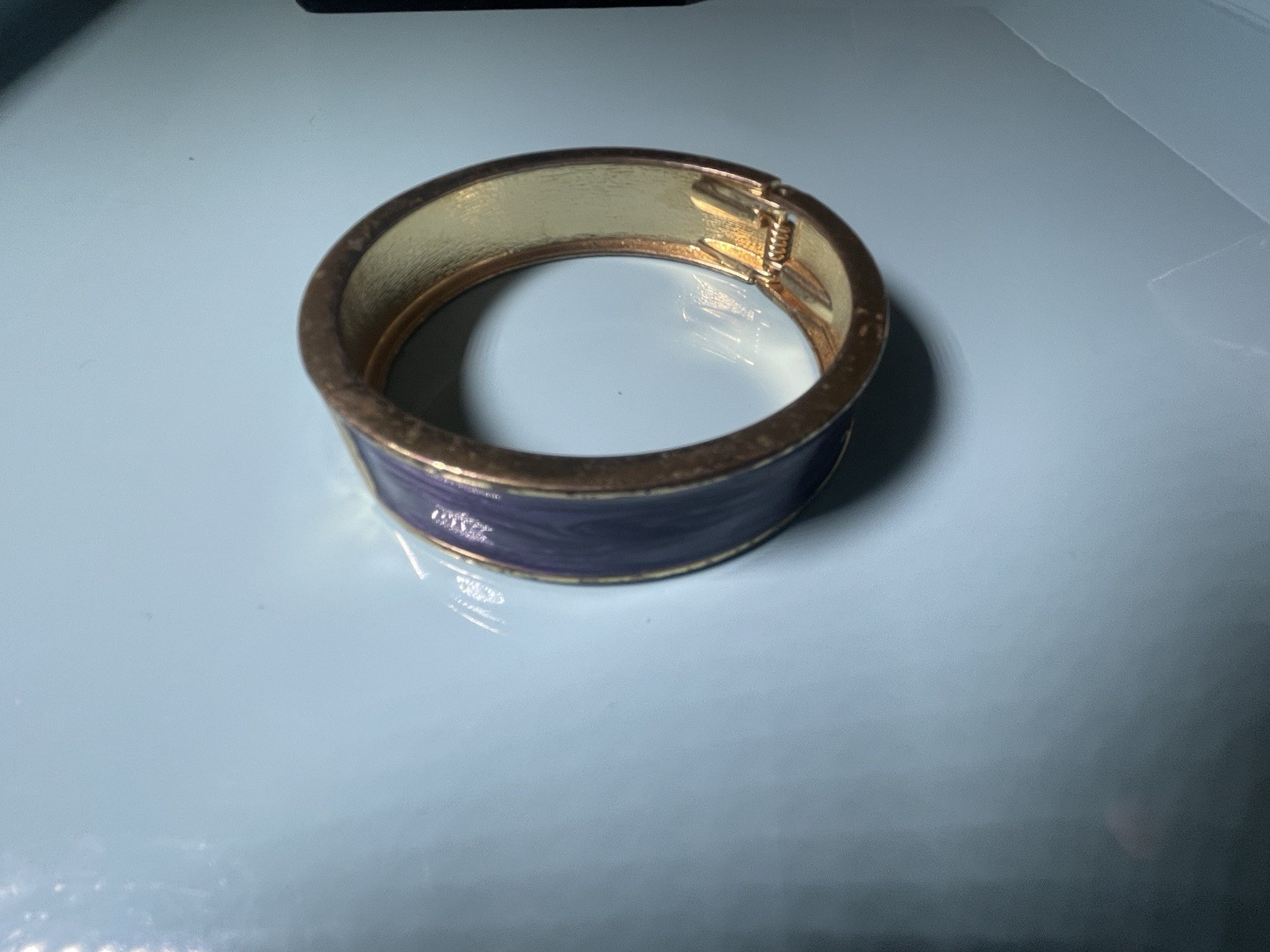 Vintage Purple Swirl Enamel Hinged Bangle Bracelet Gold Tone Clamper Cuff boho
