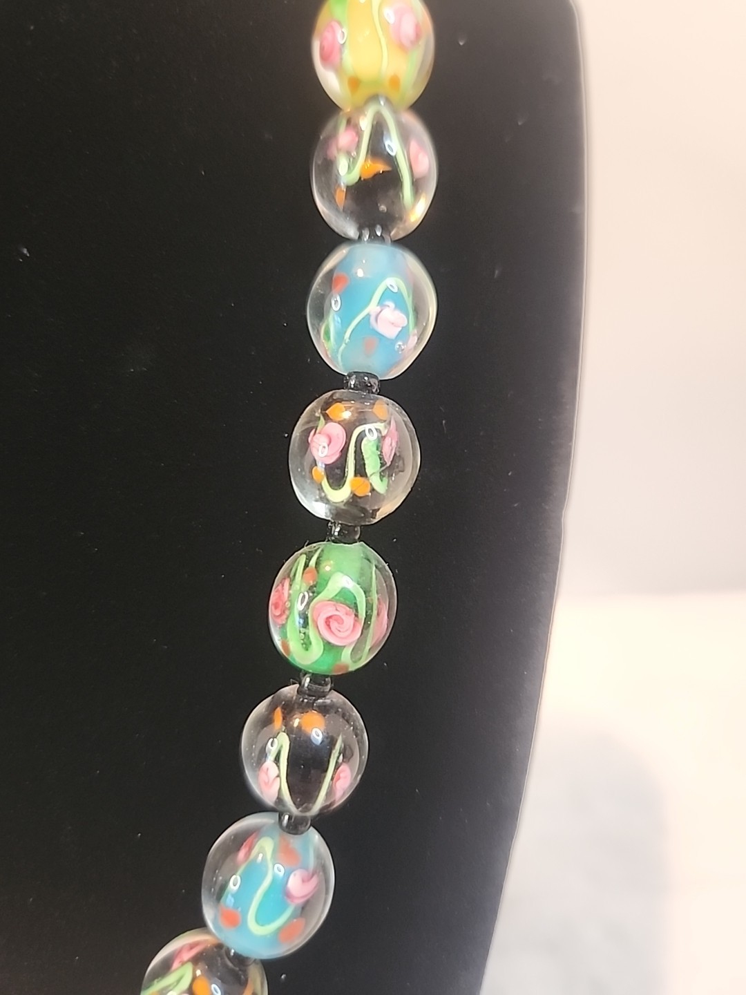 Vintage Multicolor Blown Glass Beaded Floral Necklace W/Toggle Clasp 19″