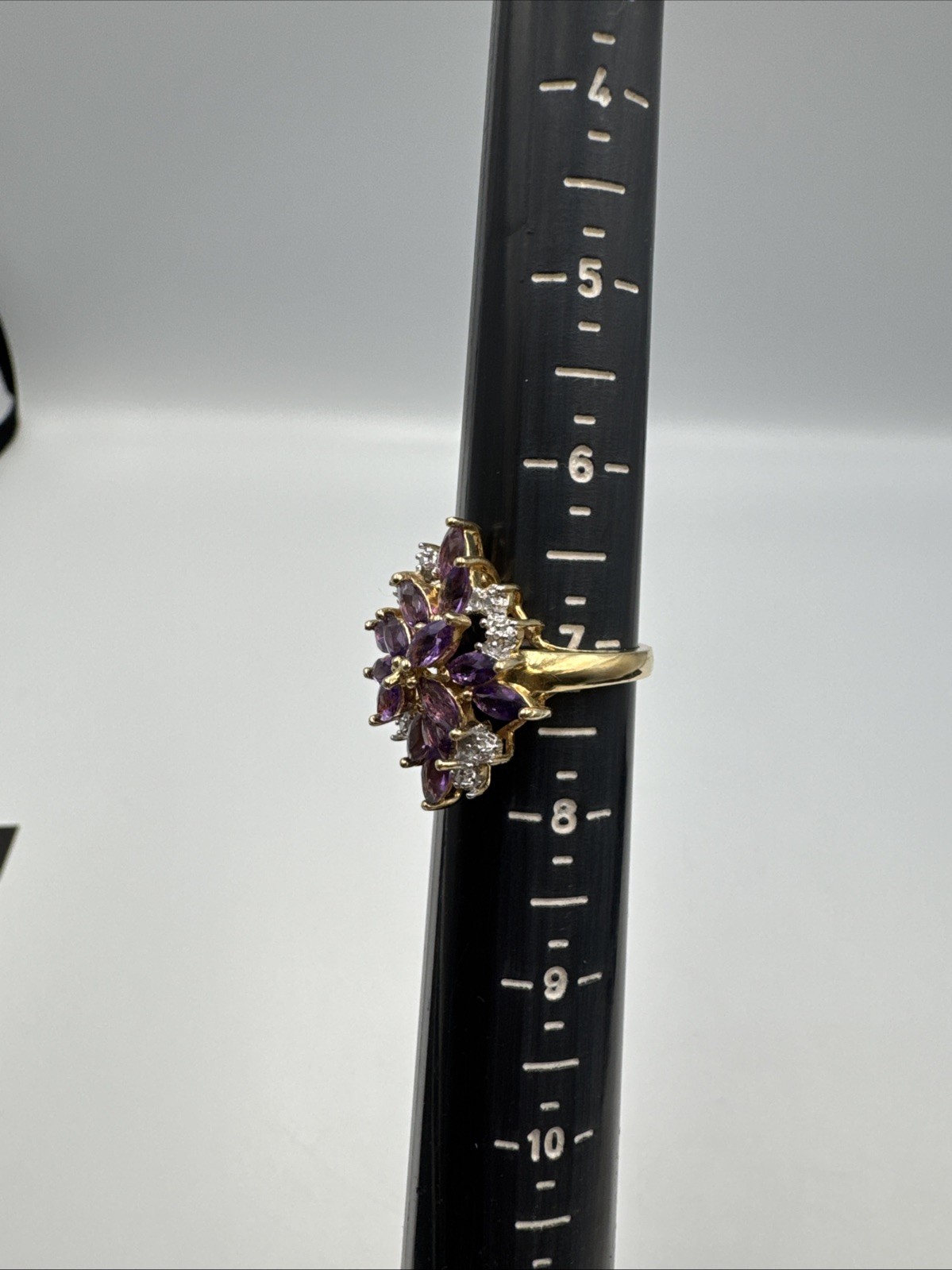 Vintage Sterling Silver Gold-toned w/ Purple and White Stones Sz 7 (4.7g)