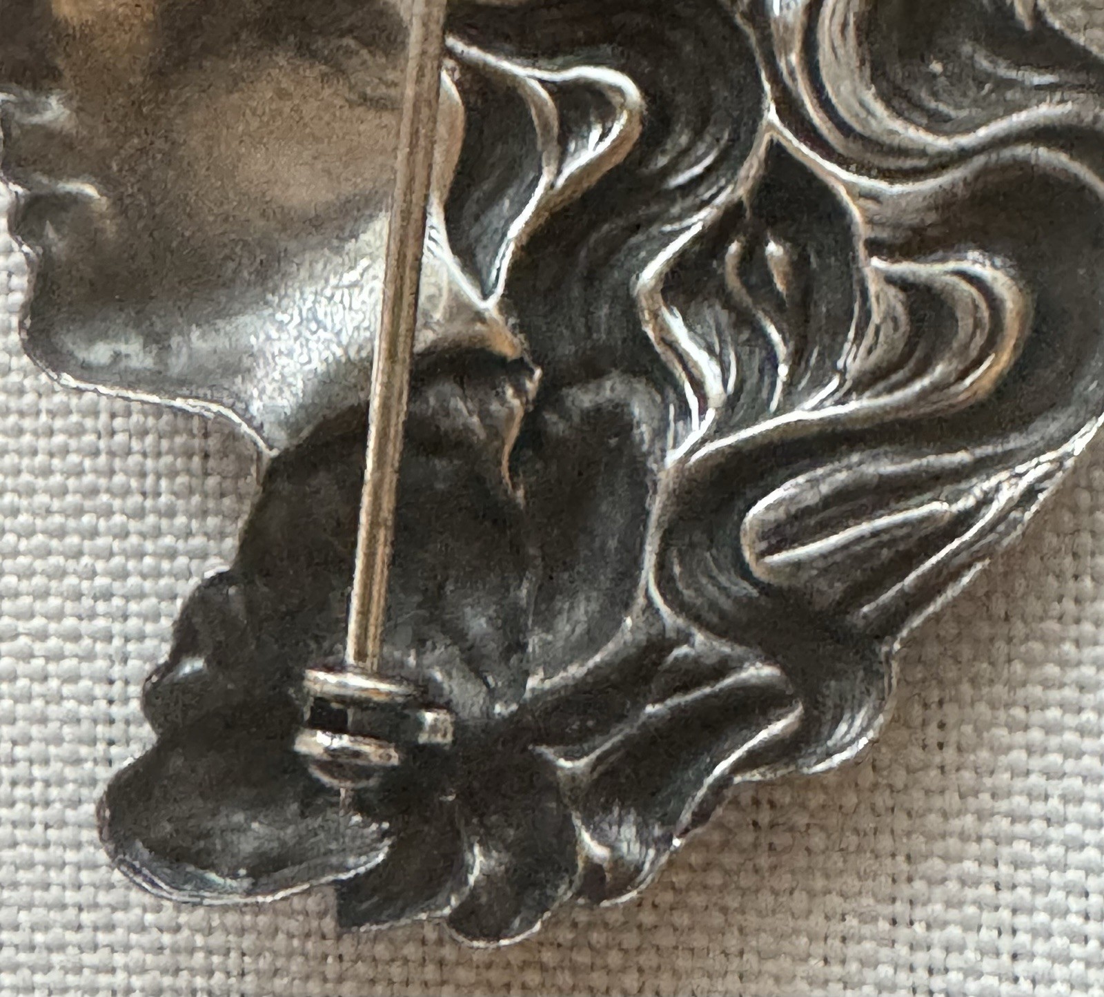 Vintage Art Nouveau Silver Tone Metal Lady Portrait Brooch Unmarked