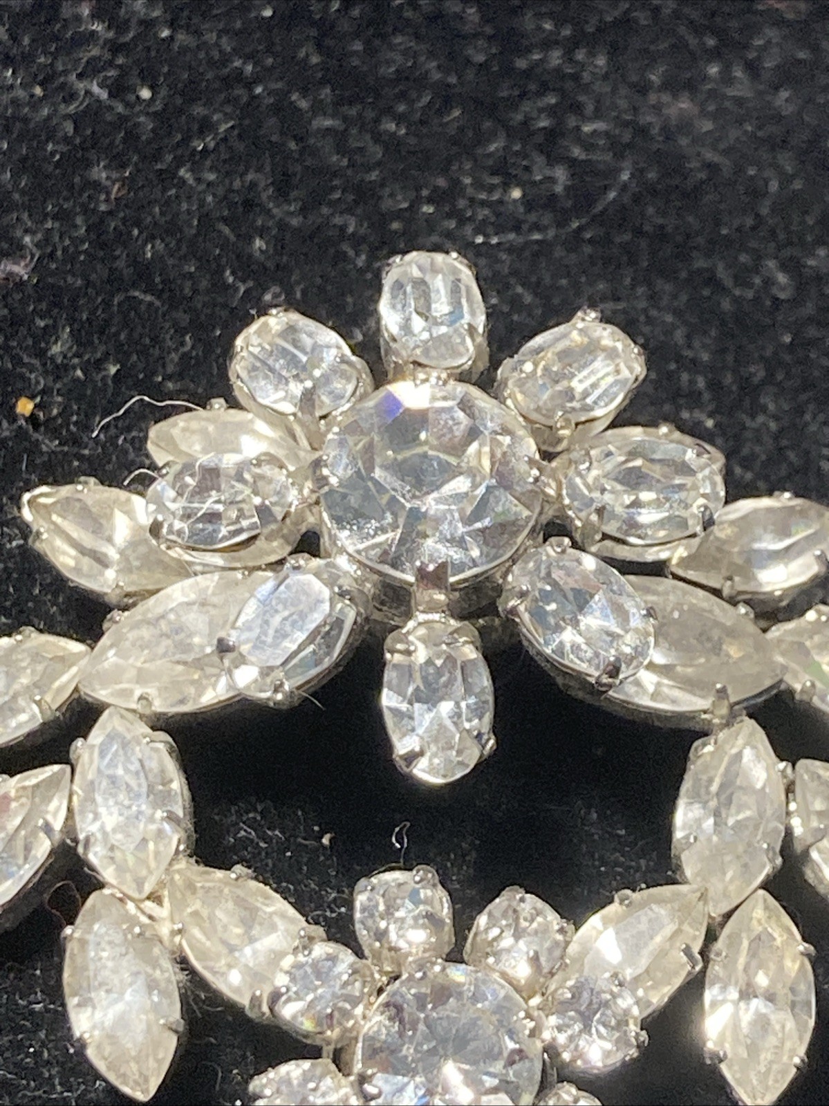 Rare c1950s Austria Crystal Clear Rhinestones Flower Burst 1.53″ Brooch Pin Old