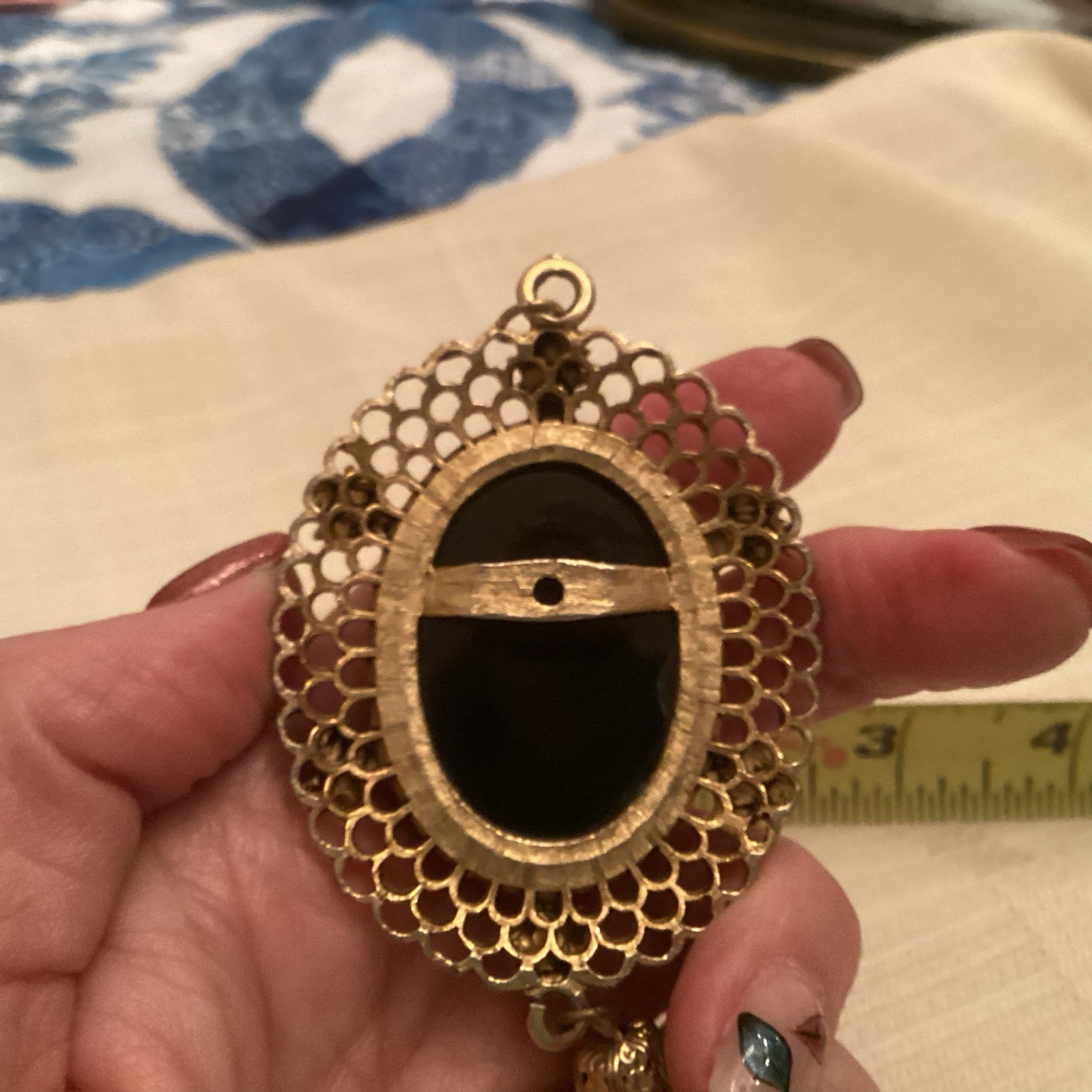 Vintage Jewelry Cameo Pendent Gold Tone & Brown With Pearls