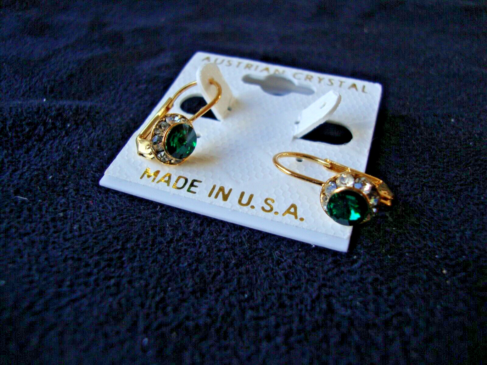 VINTAGE AUSTRIAN CRYSTAL PETITE GREEN & CLEAR CLUSTER GOLD TONE DROP EARRINGS