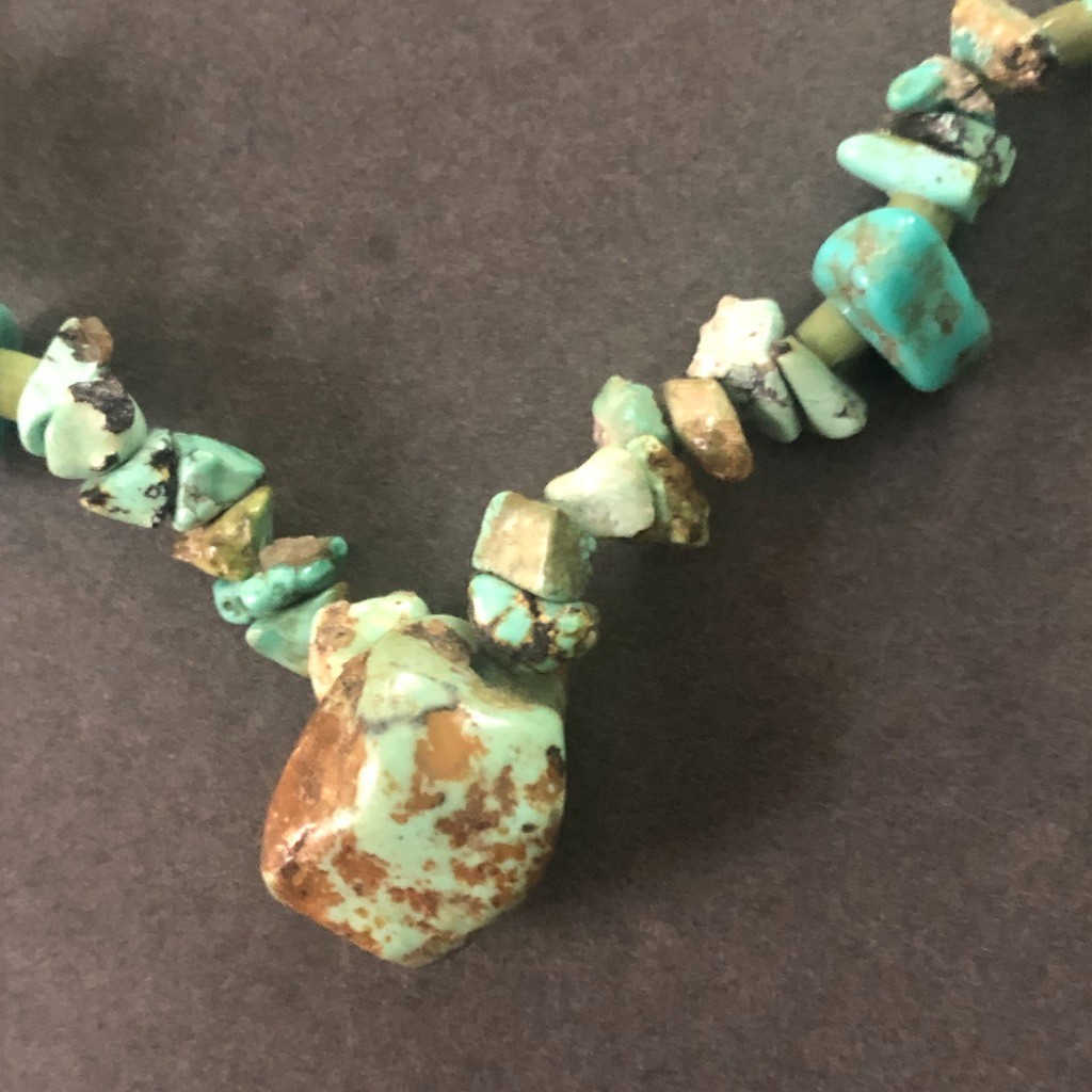 VTG South W Native TURQUOISE NECKLACE 22″ Nuggets Silver Cones Hook Clasp 70-80s