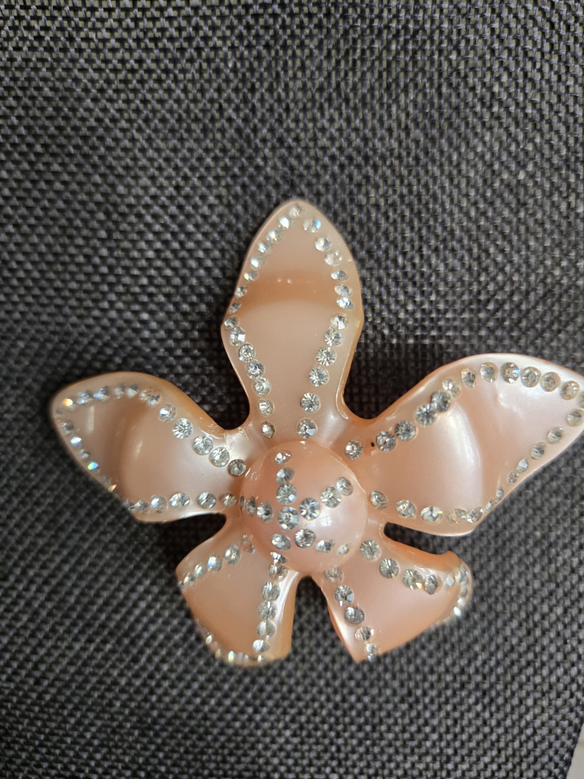 Vintage Lucite And Rhinestone Pink Flower Pin Brooch 3″x3″