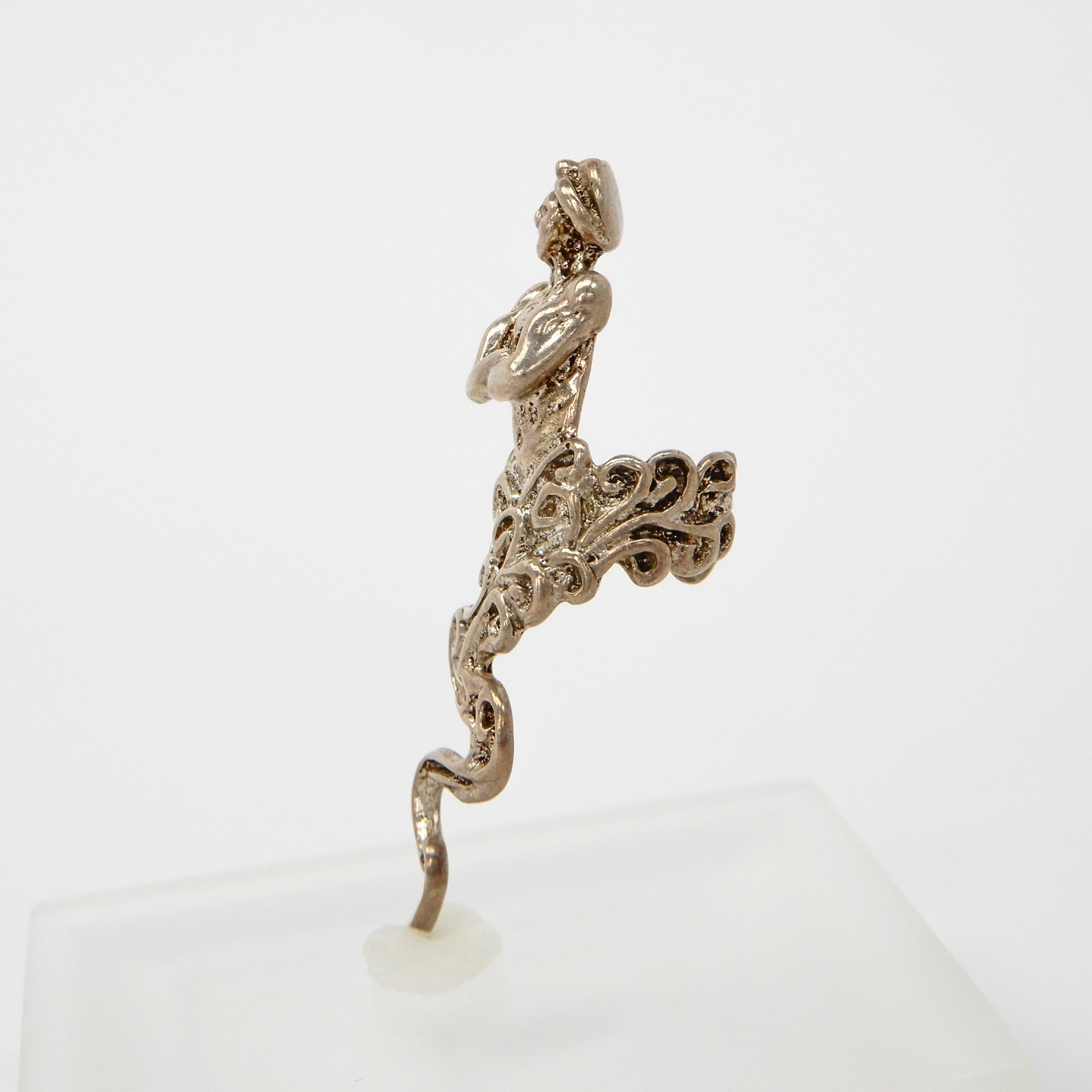 Sterling Silver Whimsical TOE RING Artisan 3D Figural Genie Bottle Lamp Rubbing