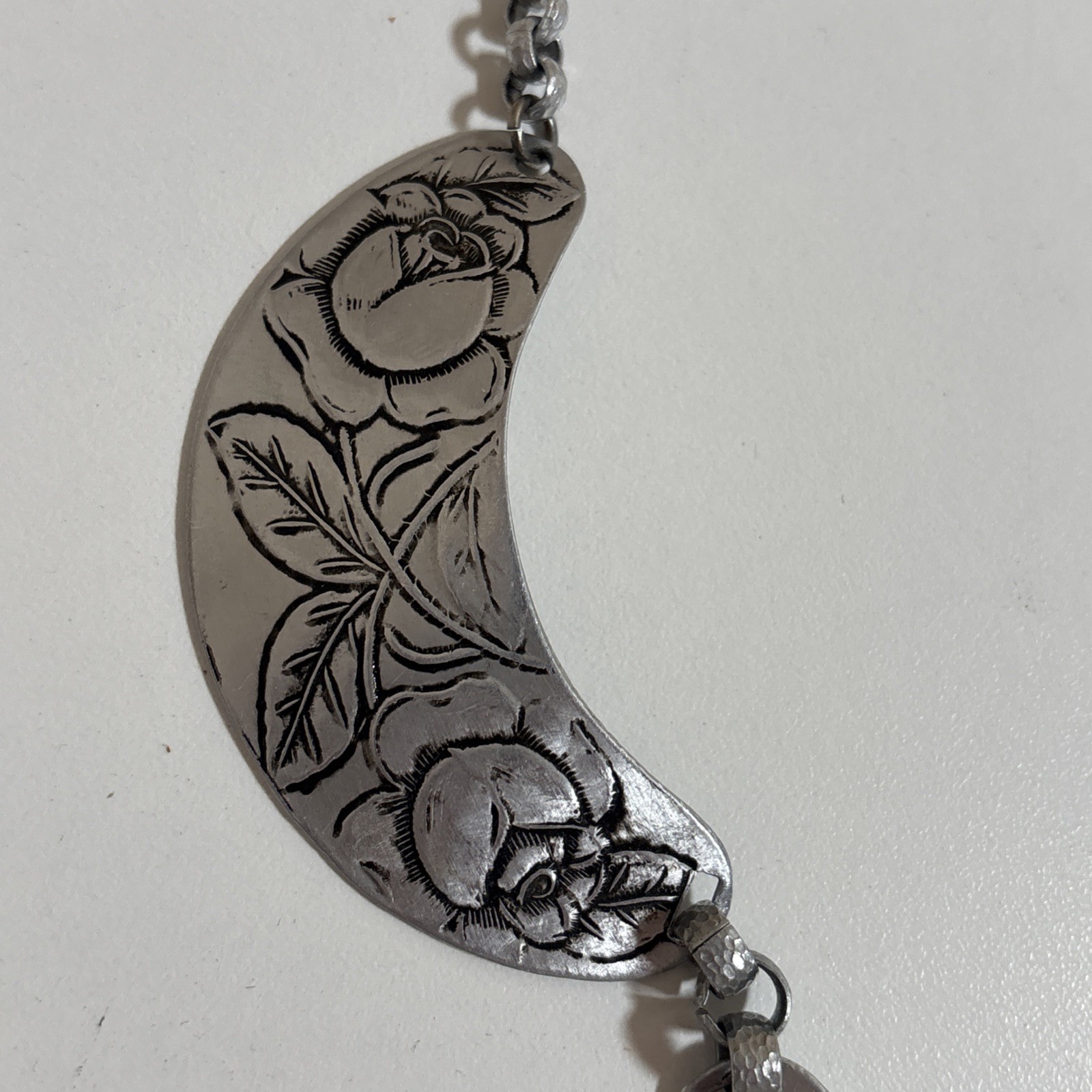 Vintage Hammered Aluminum Choker Necklace Roses Rose Flowers