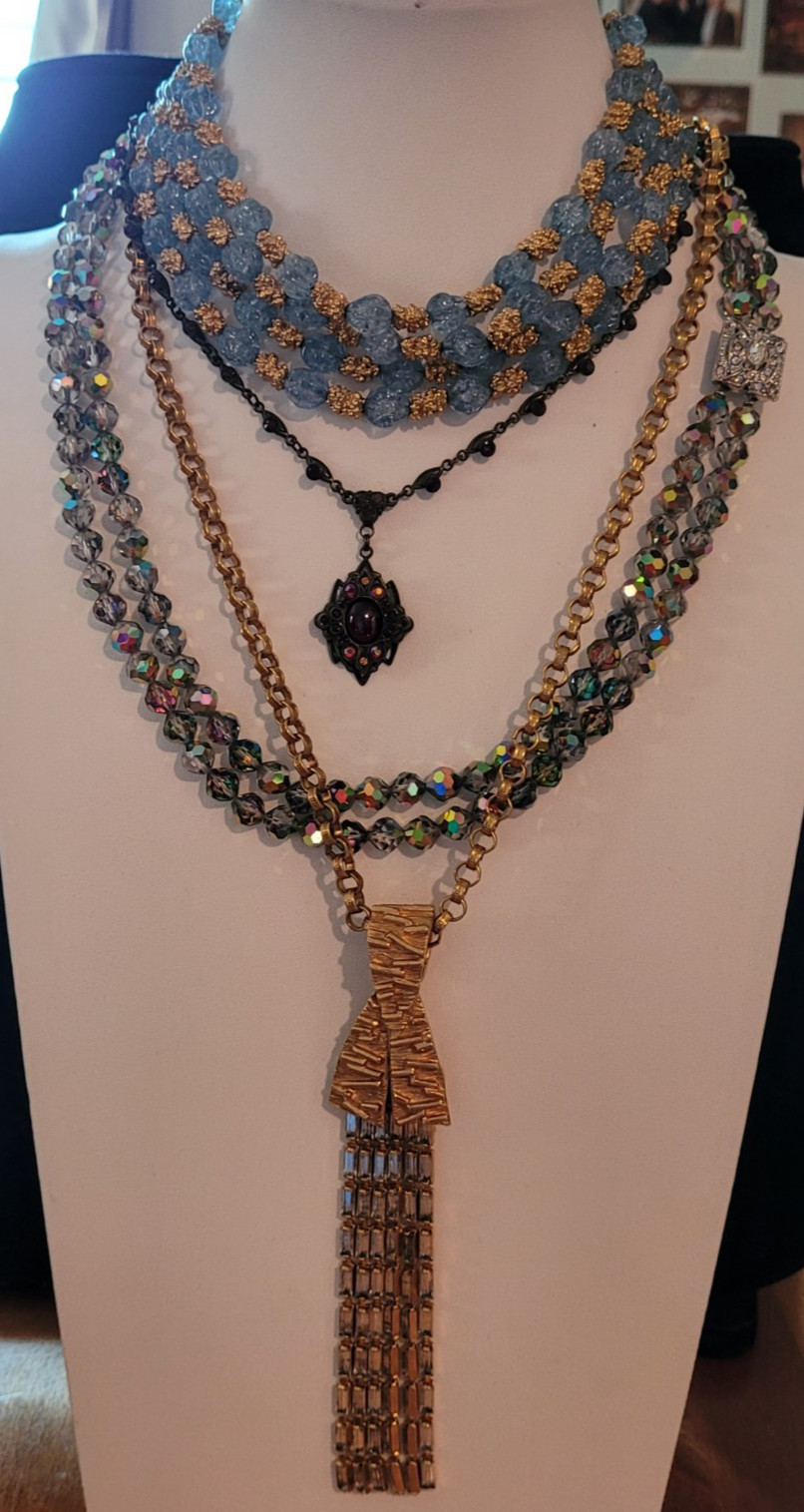 vintage Rhinestone Jewelry Lot Many Signed 125 Pieces