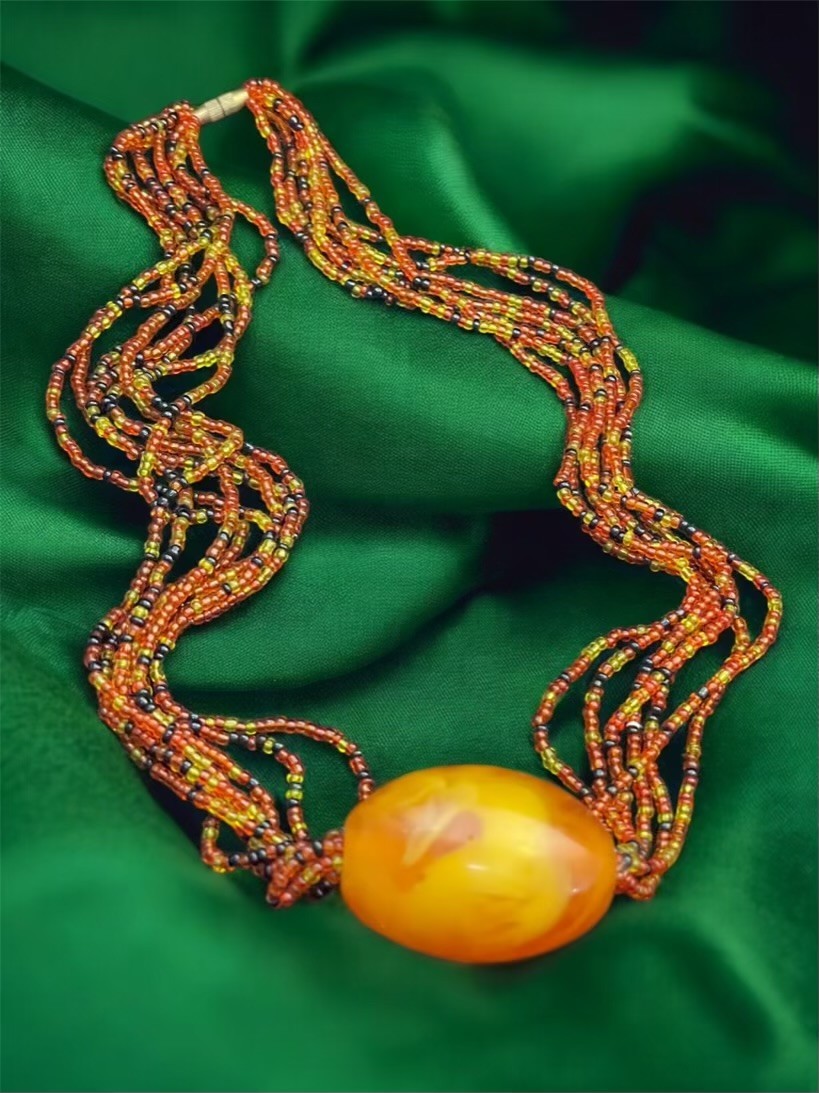 Faux Amber Large Bead Pendant Necklace Marbled Lucite Multistrand Sead Beads 21”