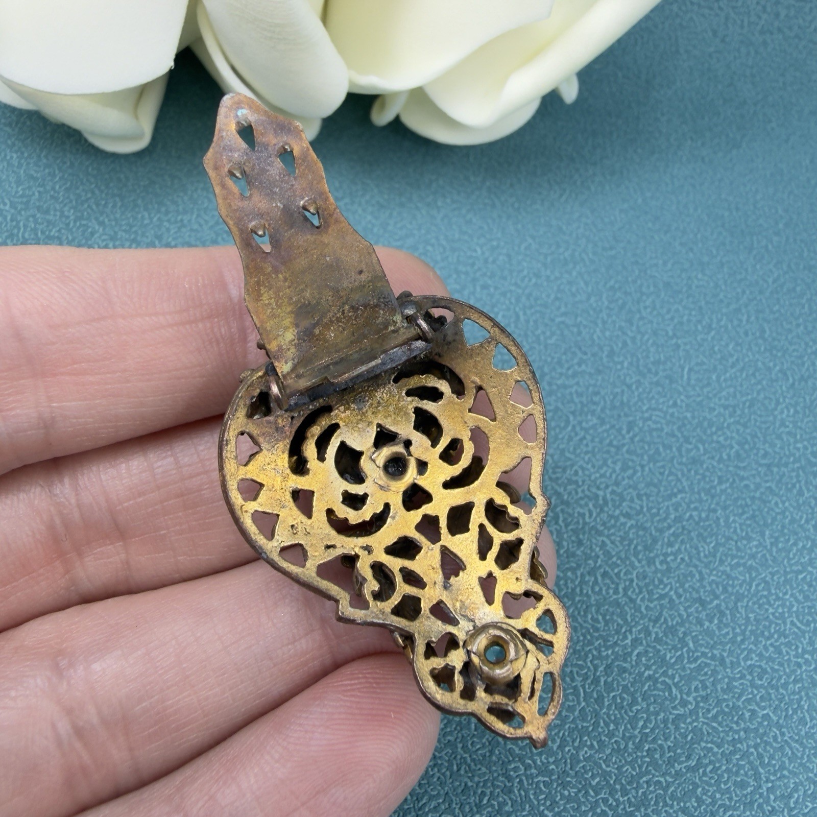 ANTIQUE Edwardian Victorian Filigree Aqua Blue CZECH GLASS Dress Clip Brooch Pin