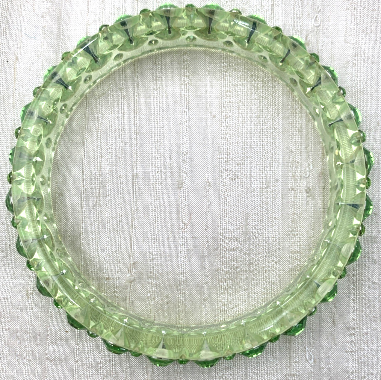 Vintage Art Deco Lucite & Rhinestone Bangle Bracelet Green Clear 8-1/4” IC