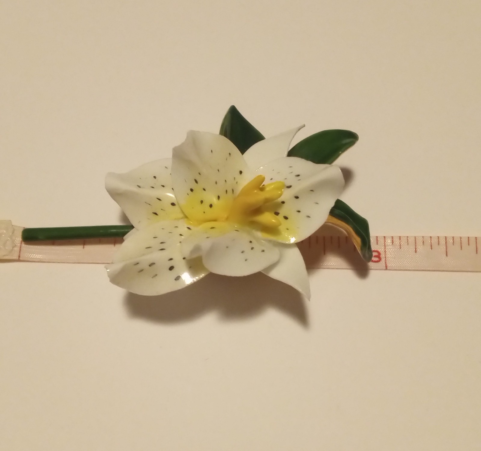 Unsigned Original by Robert Vintage Enamel & Porcelain Lily Brooch Corsage Pin