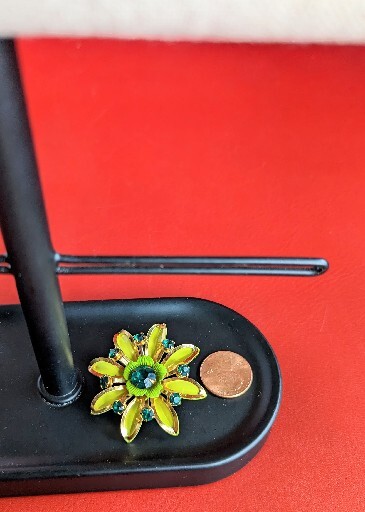 Vtg Chartreuse Lime Green Yellow Enamel Rhinestone Flower Brooch Pin Gold Tone