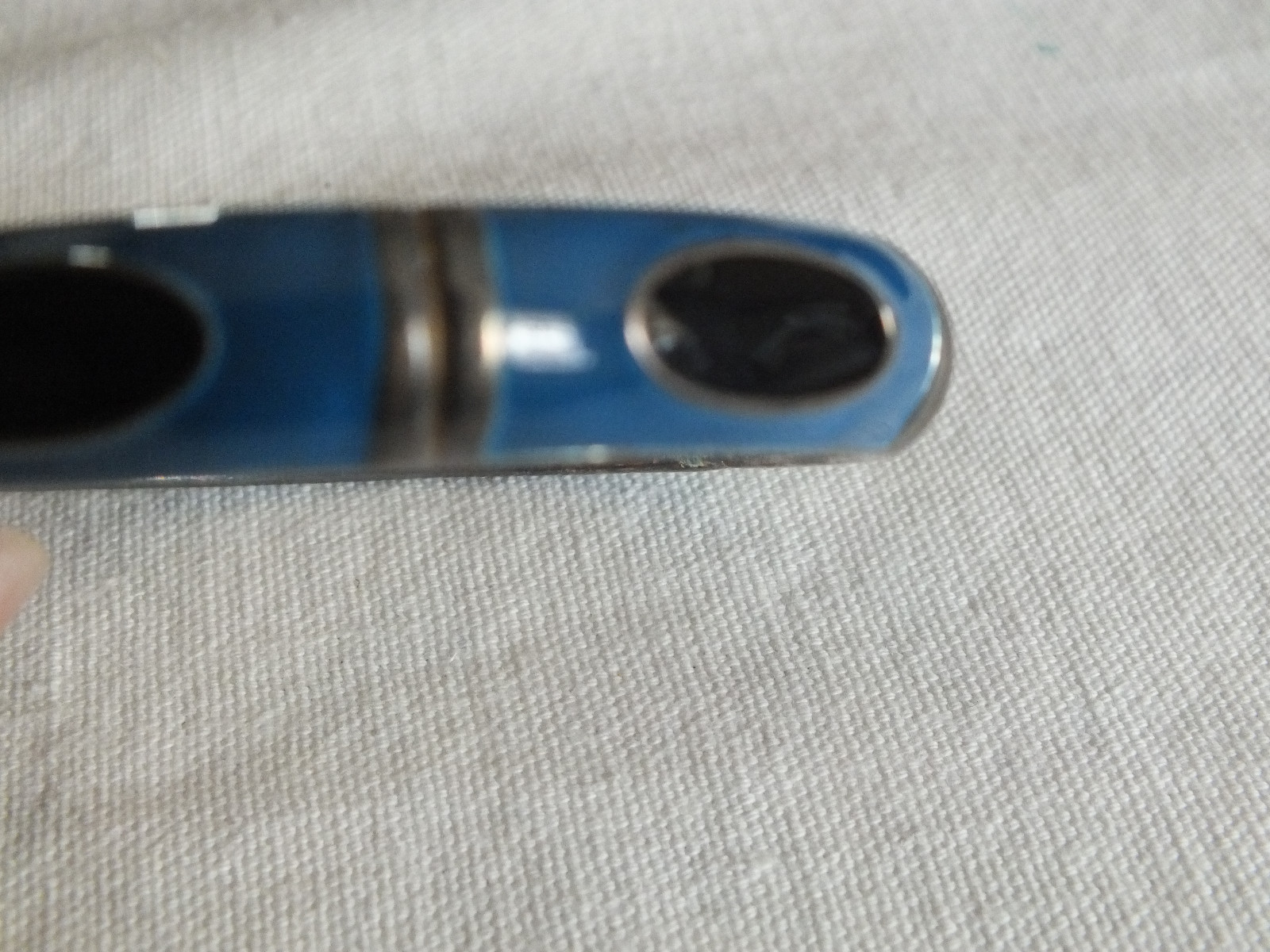 Beautiful Clamp Bracelet Silver Tone Blue Black Enamel 3/8″ W x 2 3/8″ NICE