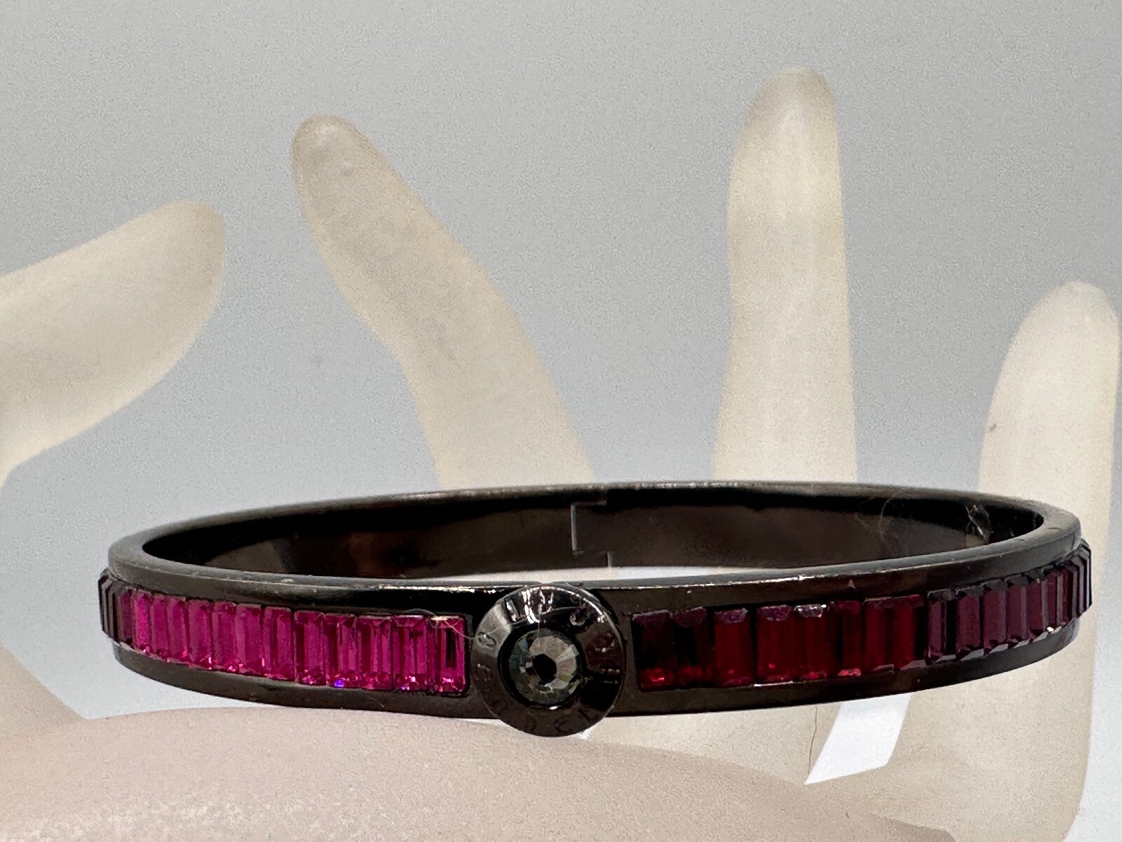 ESTATE GUNMETAL PINK GARNET CRYSTAL HENRI BENDEL SIGNED BANGLE BRACELET