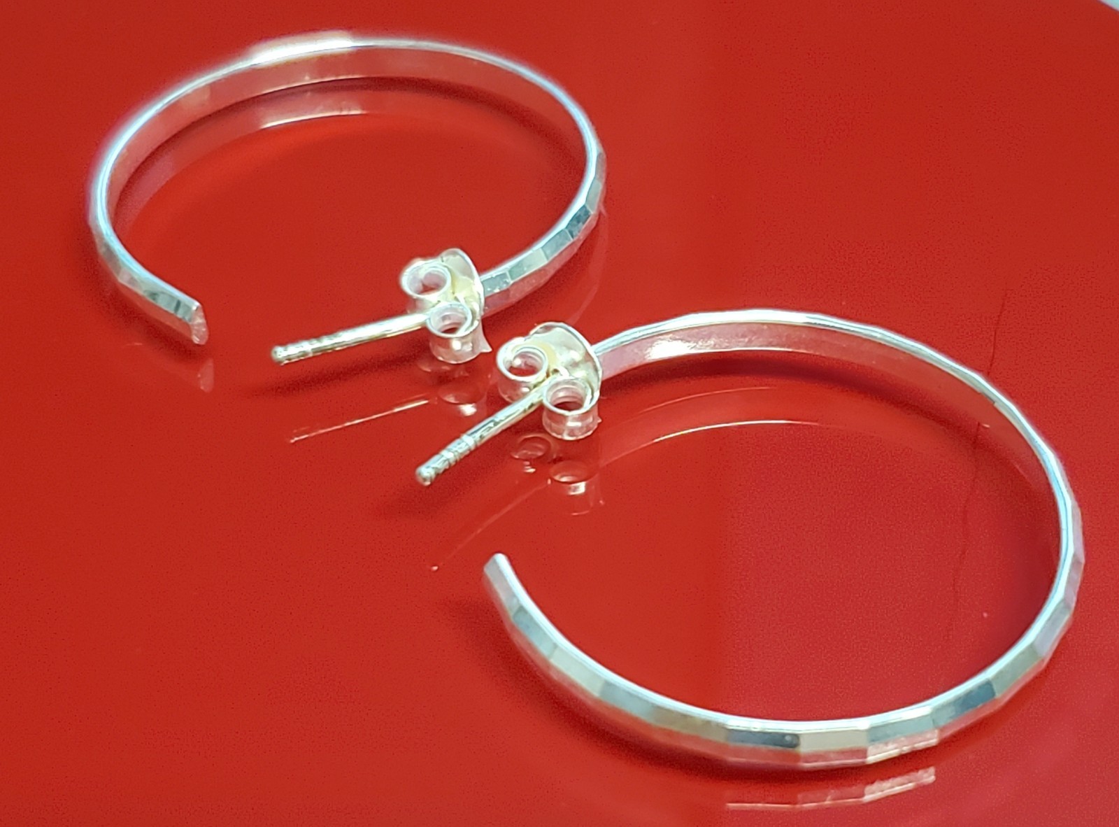 VTG FAS 925 Faceted Hoop Earrings 1.25in Sterling Silver 3g Classic Polished
