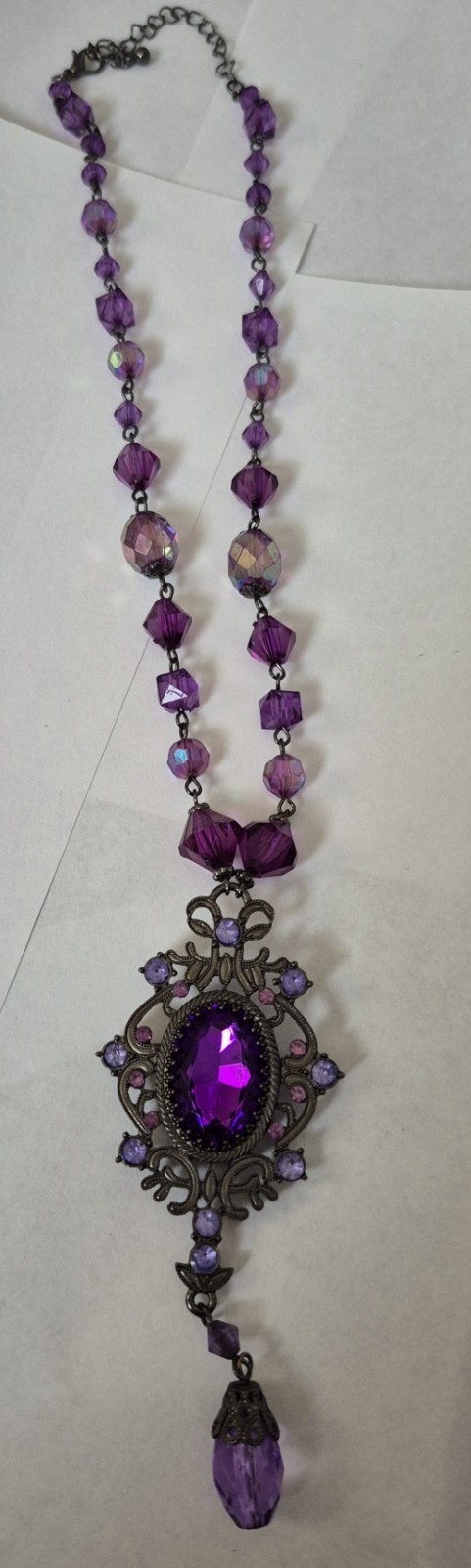 VTG Filigree Dangle Pendant Beaded Chain Purple Necklace 19″