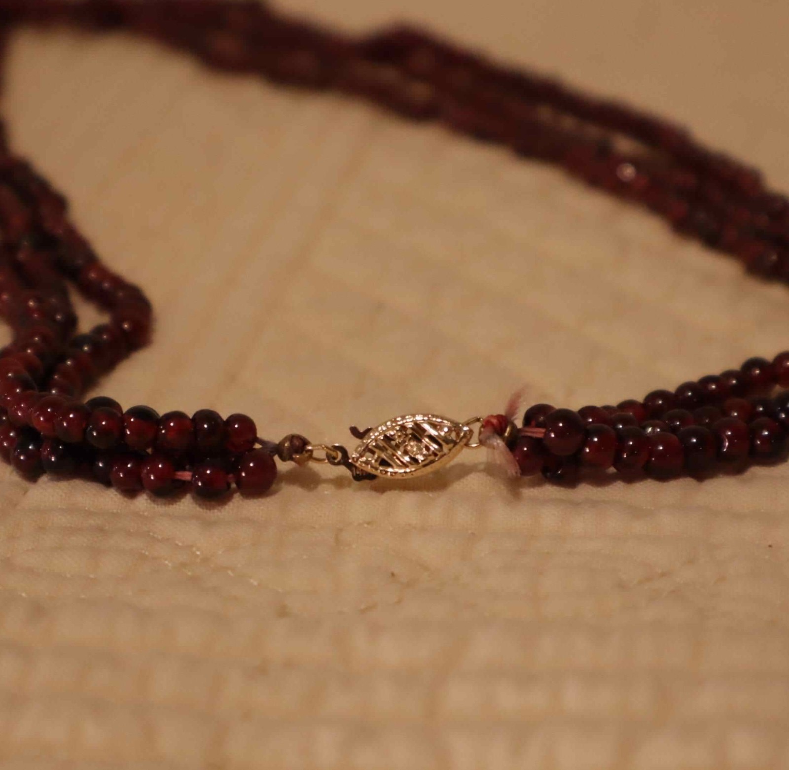 Vintage 3 Strand Garnet Beads 18″ Necklace 14KT YG Filigree Fish Hook Clasp
