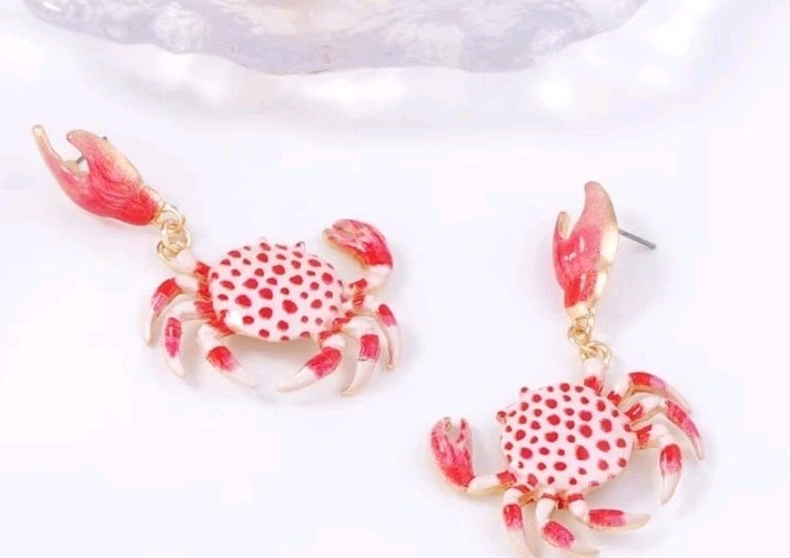 Enamel Red&white Drip Painted Crab Earrings Dangle, Goldtone