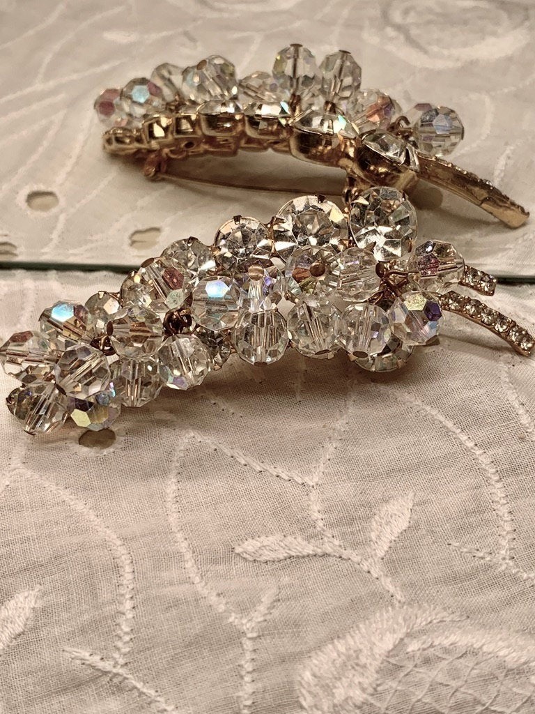 Breathtaking Juliana DeLizza and Elster Aurora Borealis Grape Cluster Pin