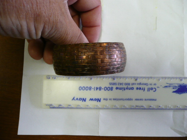 COPPER BRACELET BELT STYLE –WEIGHS 36.7 GRAMS–2 1/4 INCHES ACROSS –3/4 WIDE