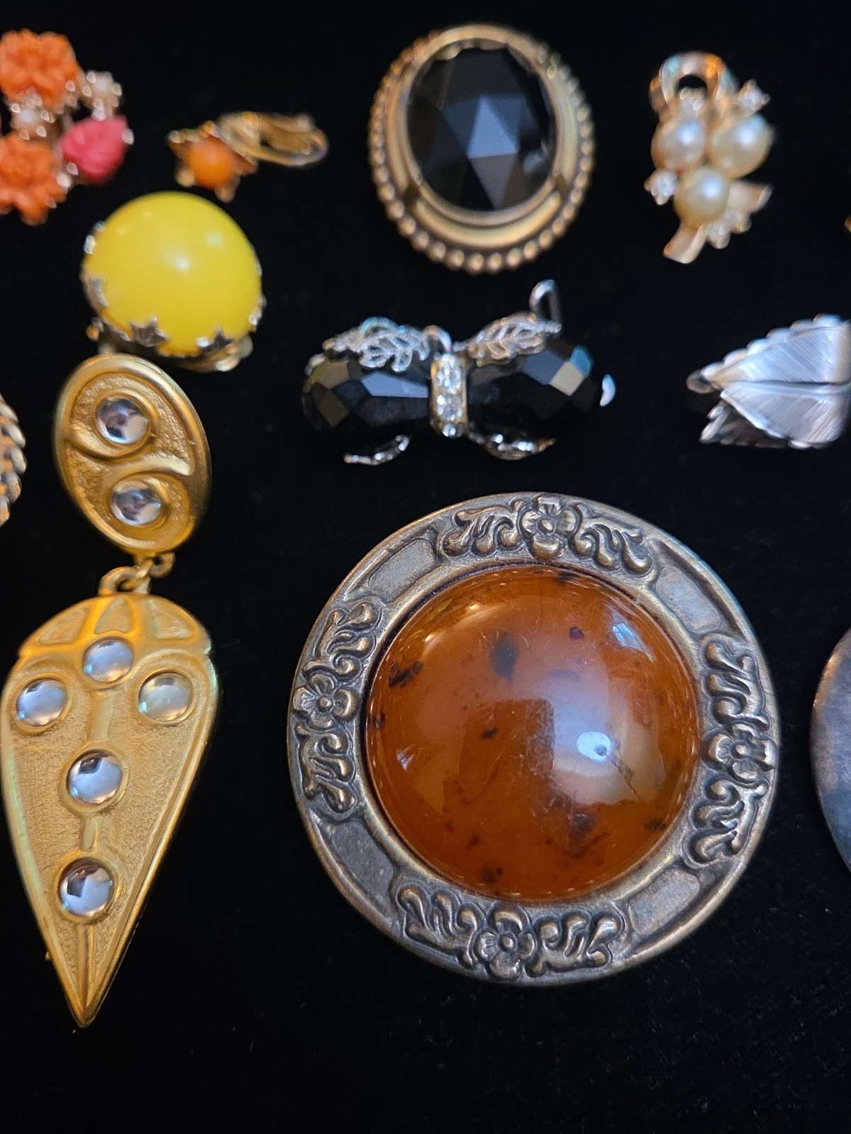 Lot Of Vintage Costume Jewelry Single Earrings Clip On Signed Arthur Pepper