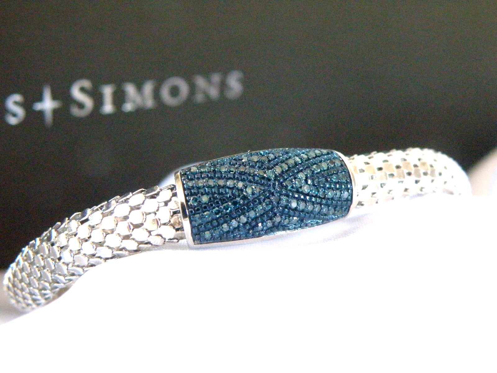 Sterling Silver 925 Natural Irradiated Blue Diamond Mesh Popcorn Bracelet 7″