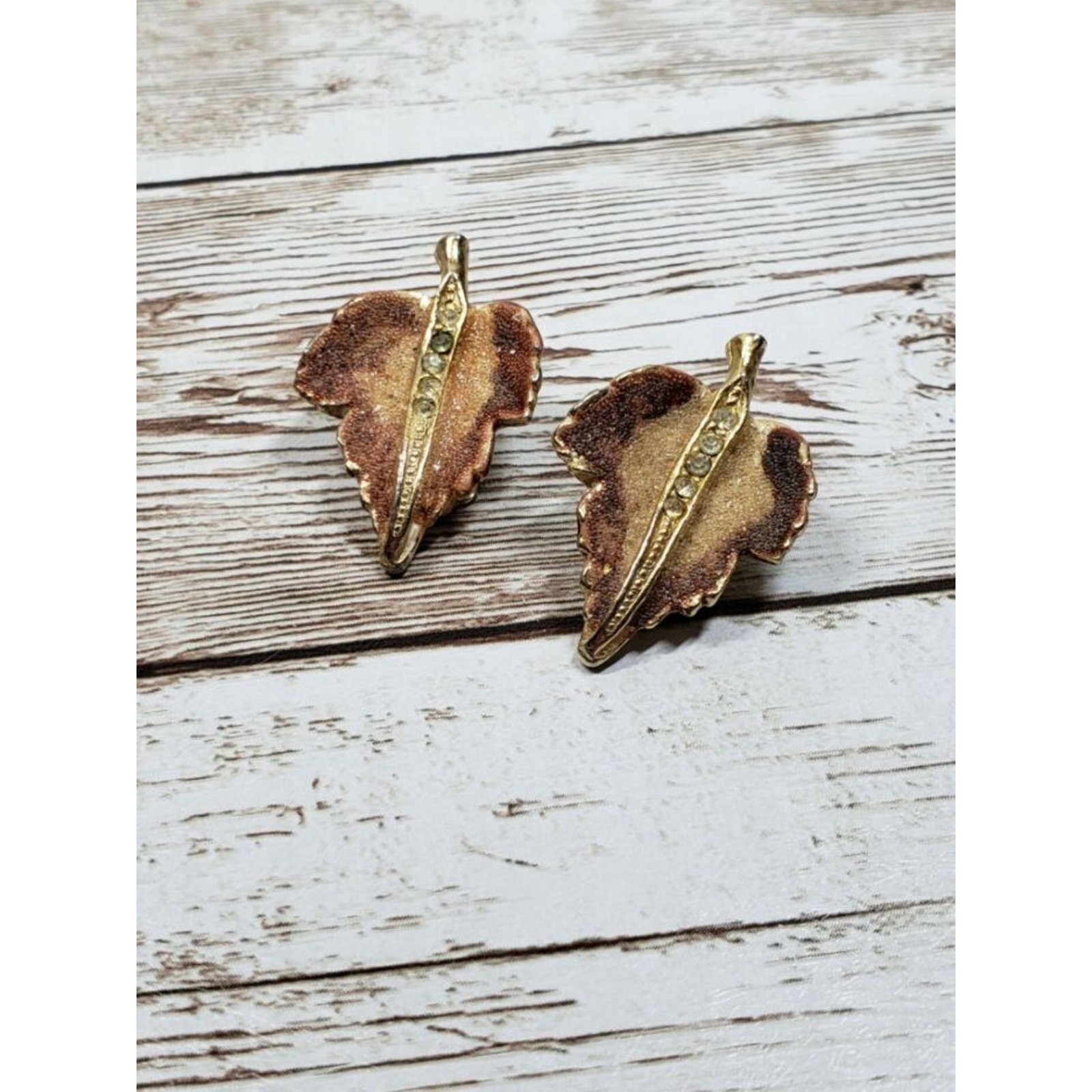 Vintage Clip On Earrings Leaf Earrings with Gold/Red Dusted Texture