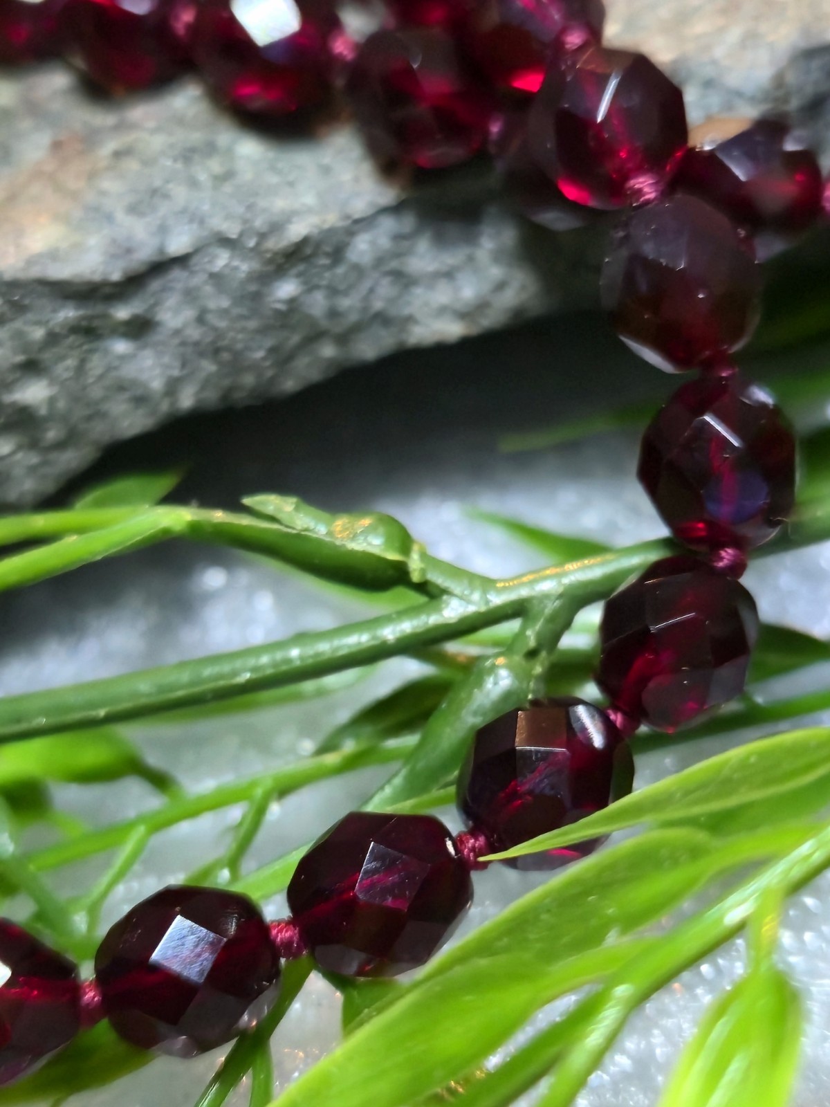 Vintage Long Faceted Natural Garnet Bead Necklace Deep Wine Red. 44″