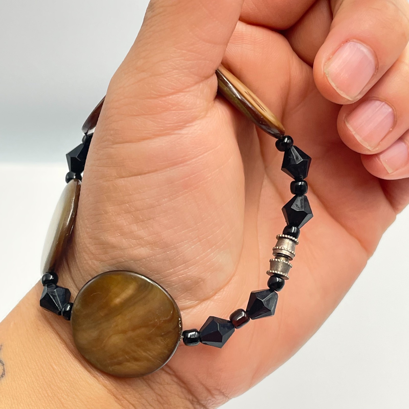 Vintage 90s Brown Shell & Black Glass Bead Bracelet Boho Earthy Minimalist Boho