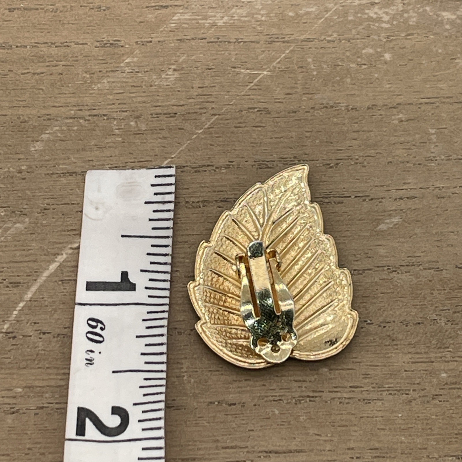 Vintage Dark Green Leaf Shaped Earrings With Clip-On Closure & Gold Colored Back