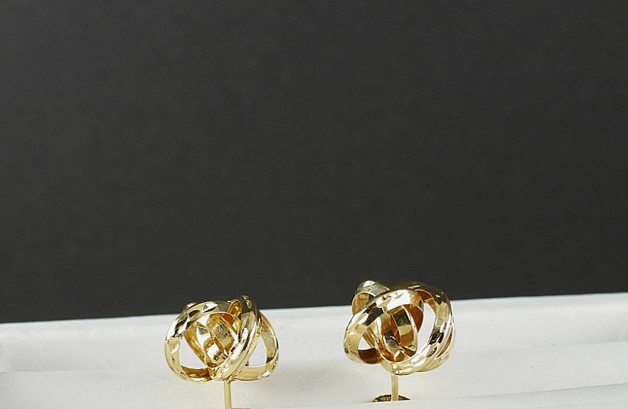 Vintage 14K Yellow Gold Intertwined Ribbon Knot Stud Earrings Openwork Swirl