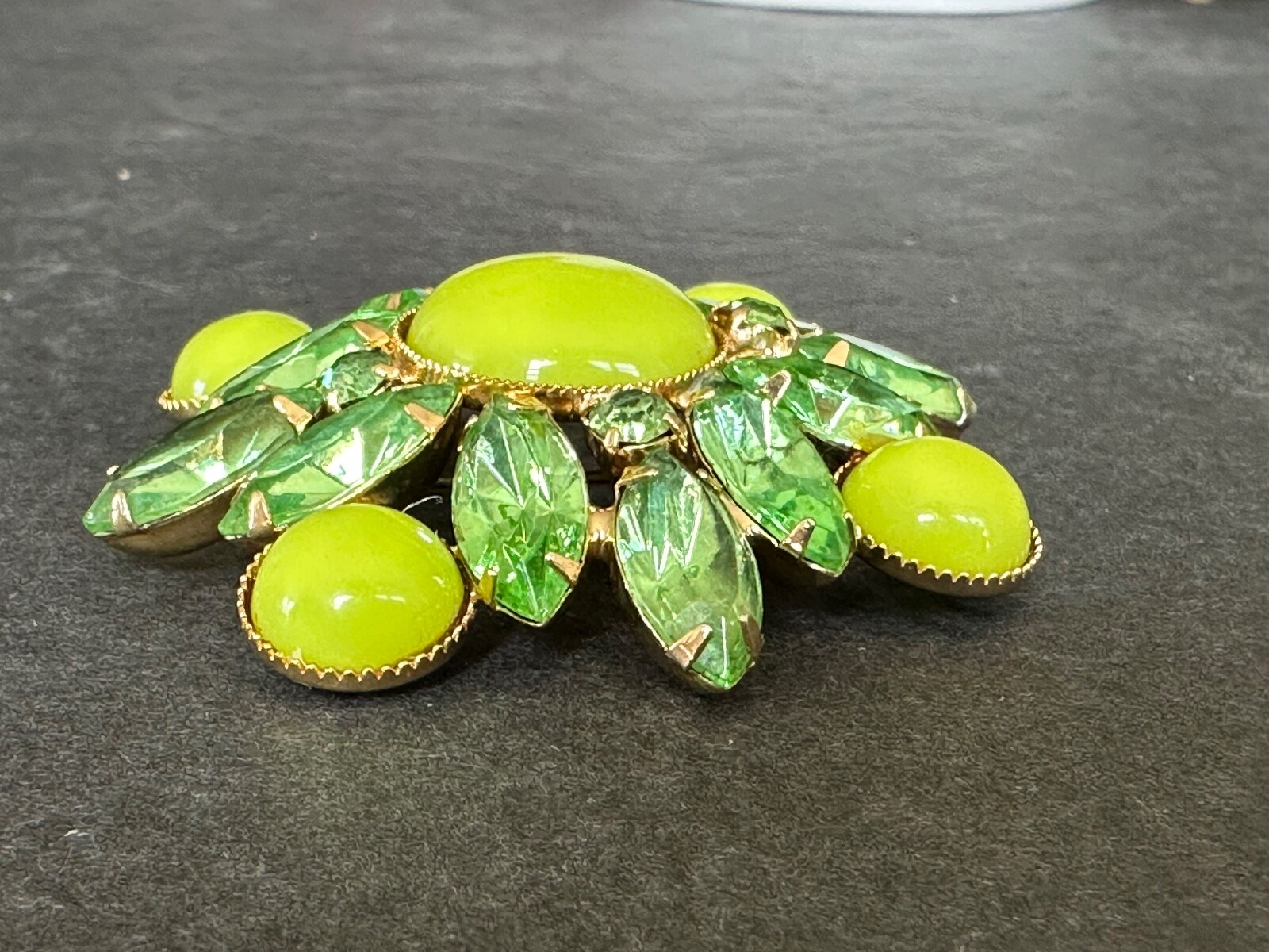 VINTAGE Brooch Pin Lime Green Cabachon & Rhinestone Brooch 1960s Fashion Jewelry