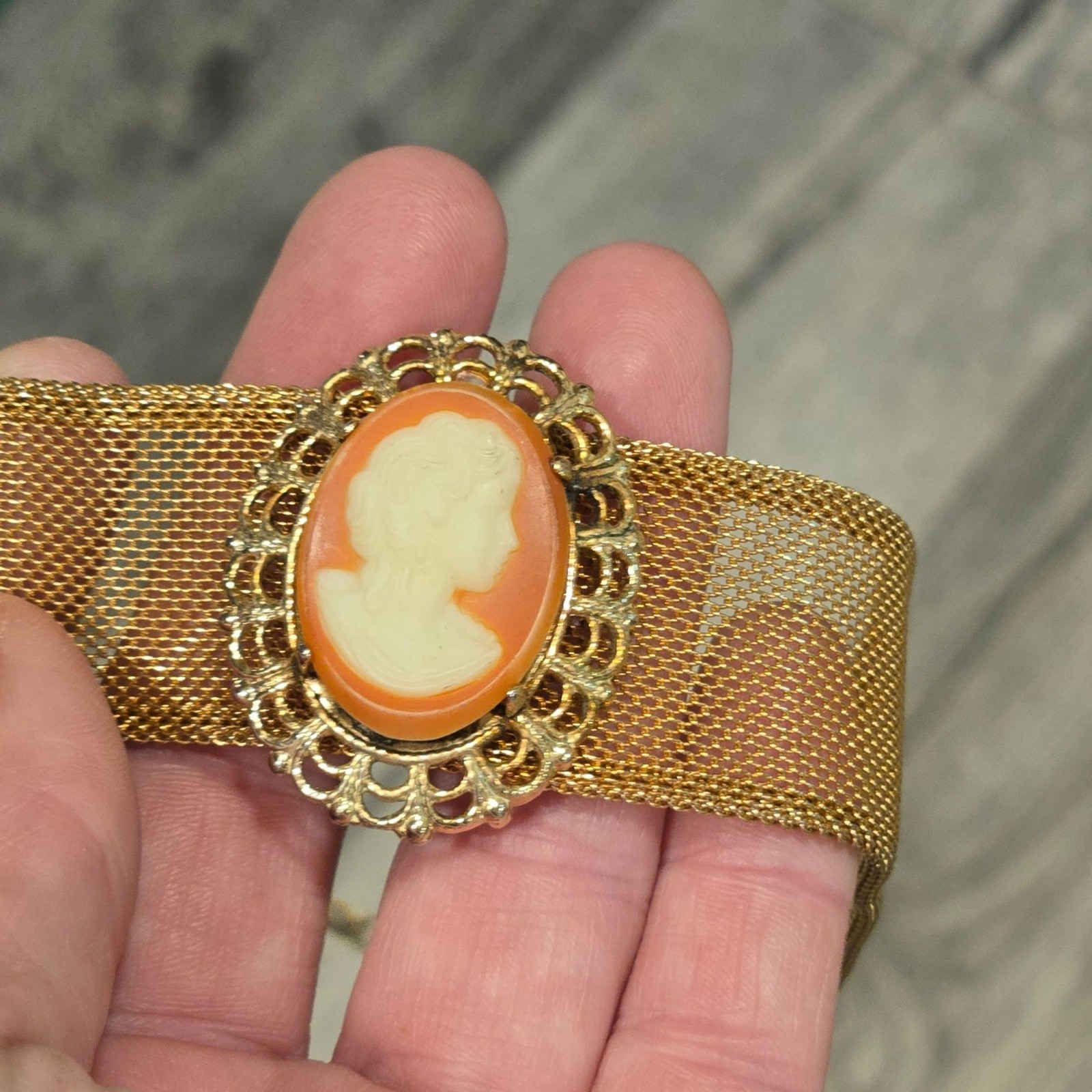 Vintage Coro Cameo choker necklace Gold Tone Mesh Lady Portrait Filigree Estate